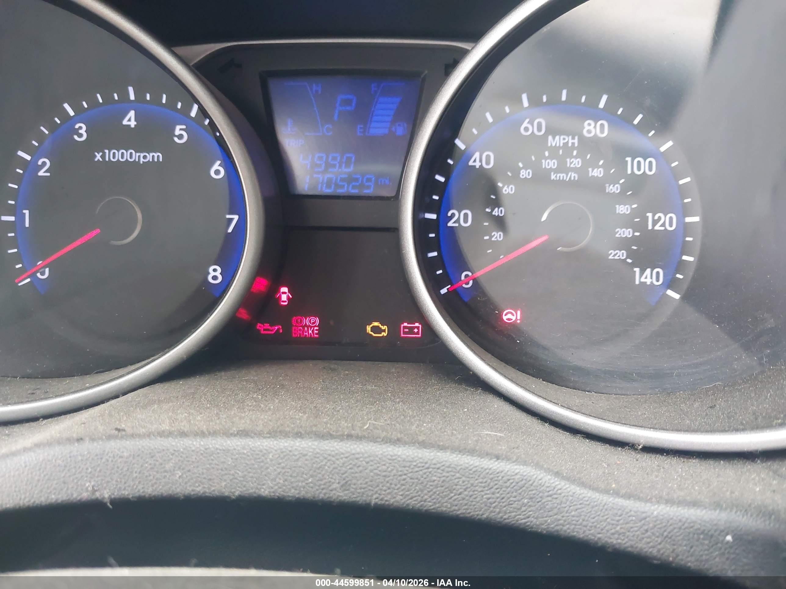 HYUNDAI TUCSON image 7