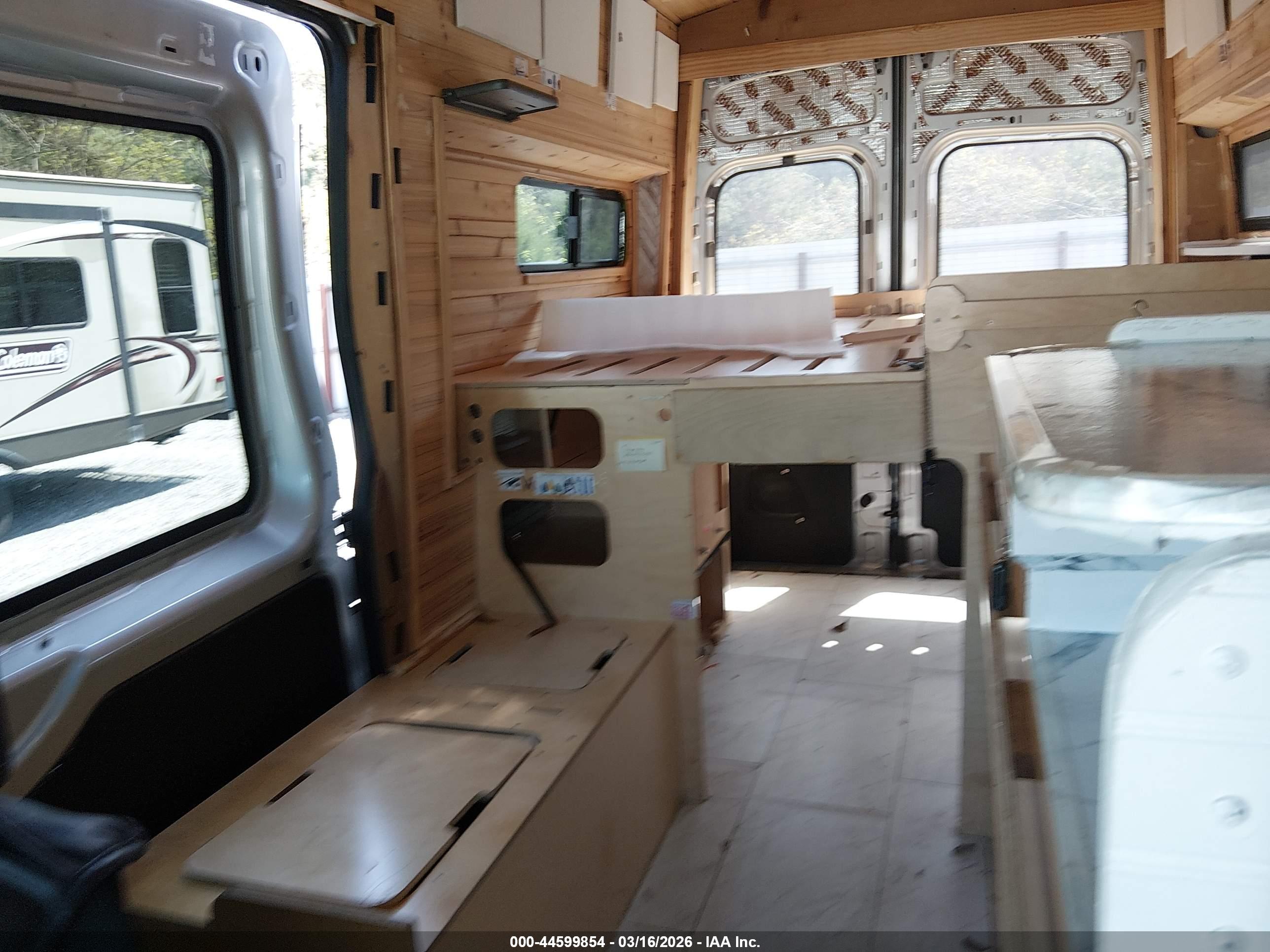 FORD TRANSIT-350 image 8