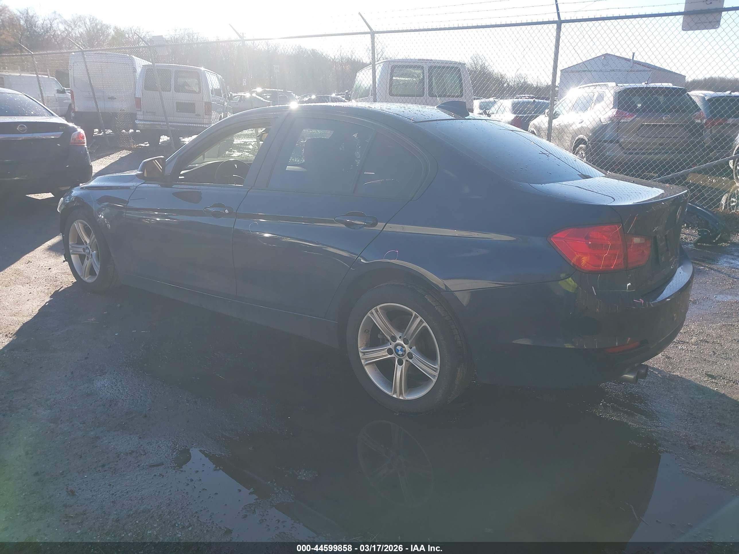 BMW 328I image 3