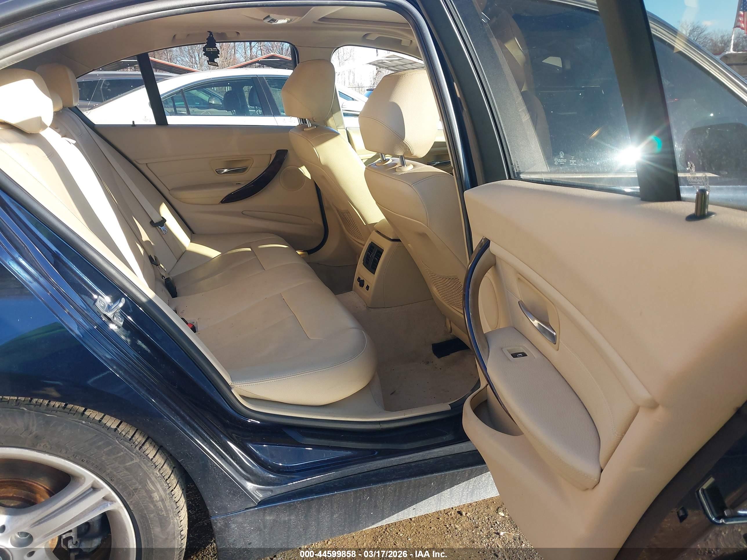 BMW 328I image 8