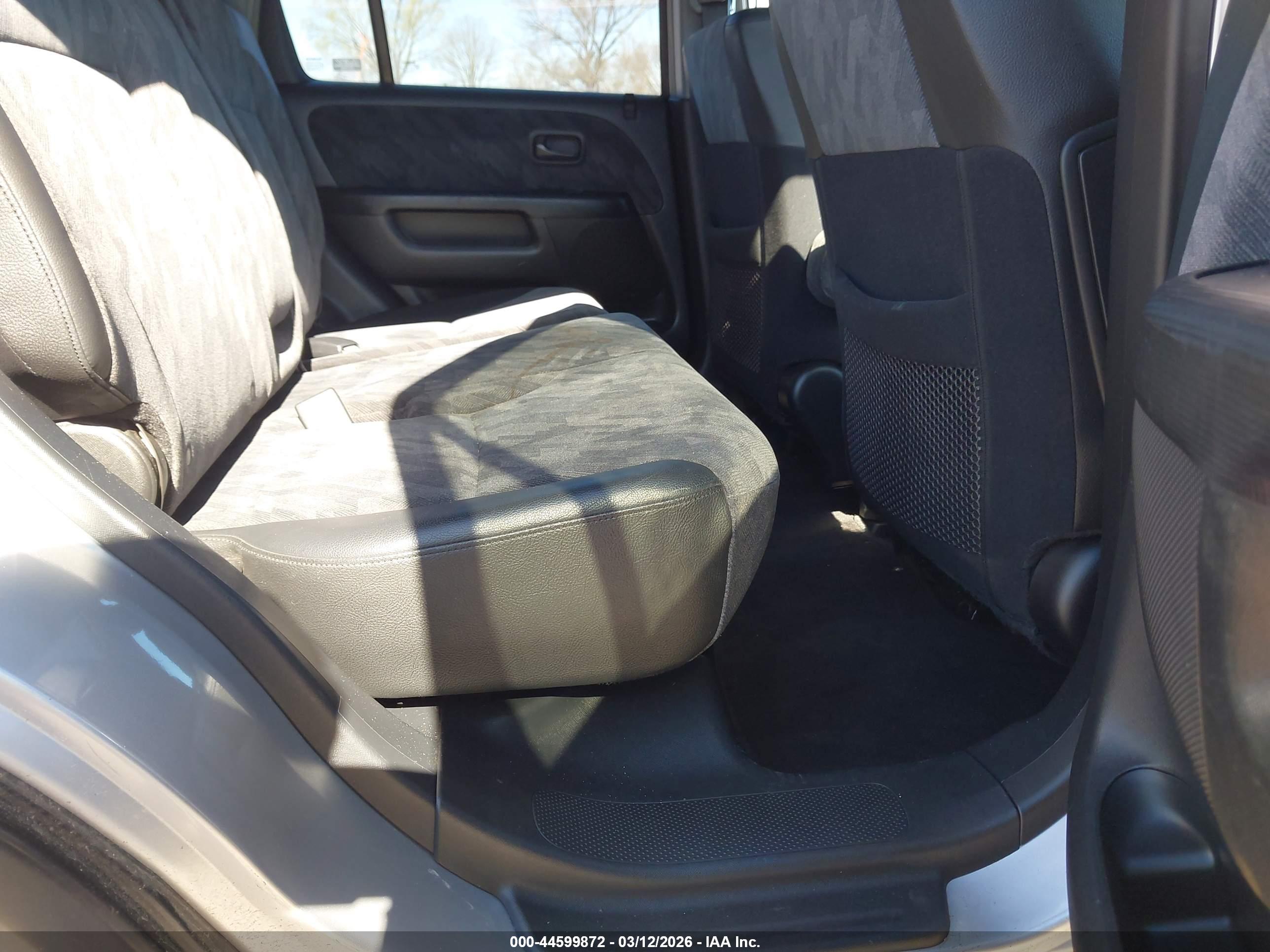 HONDA CR-V image 8