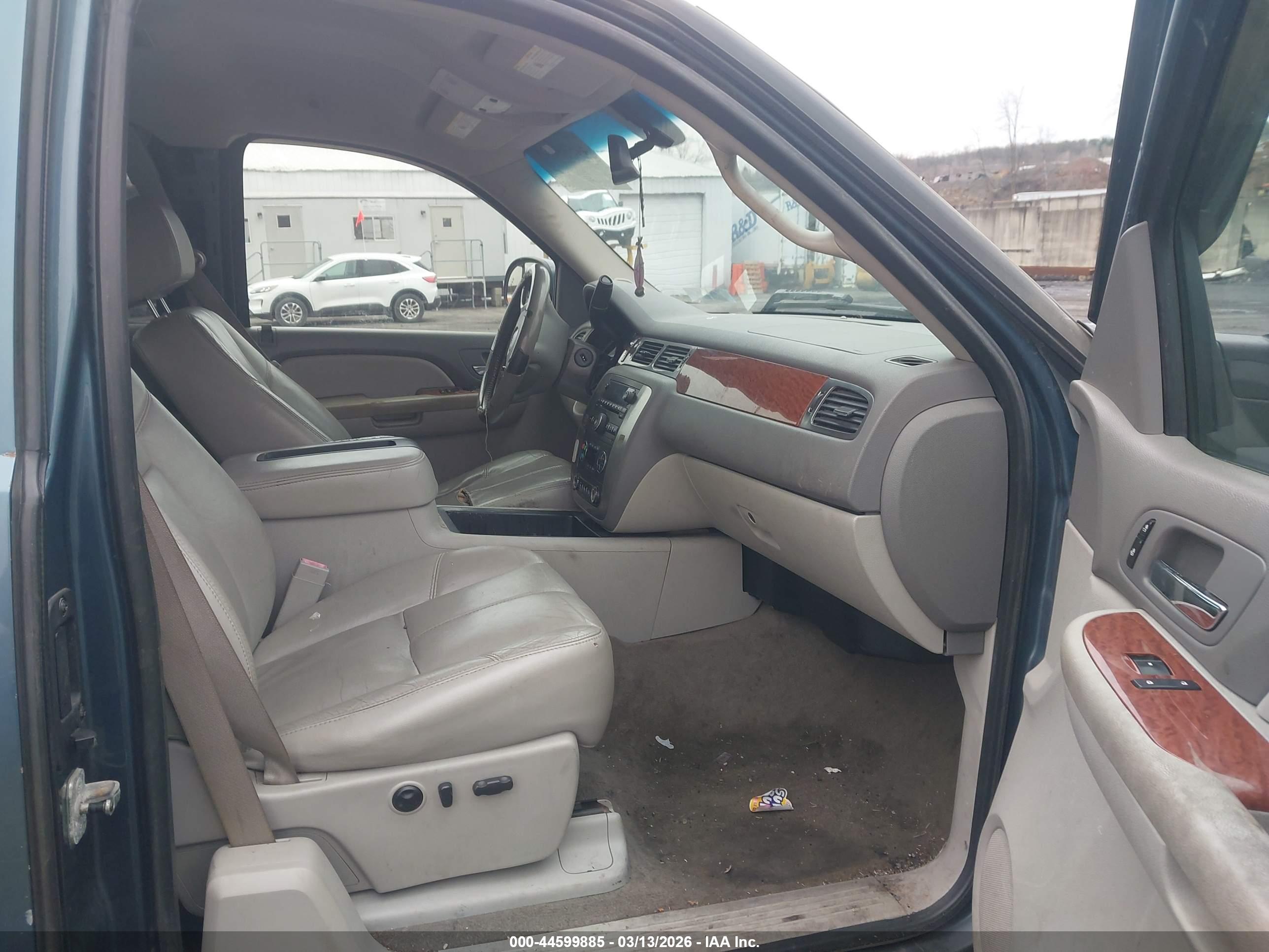 GMC SIERRA image 5