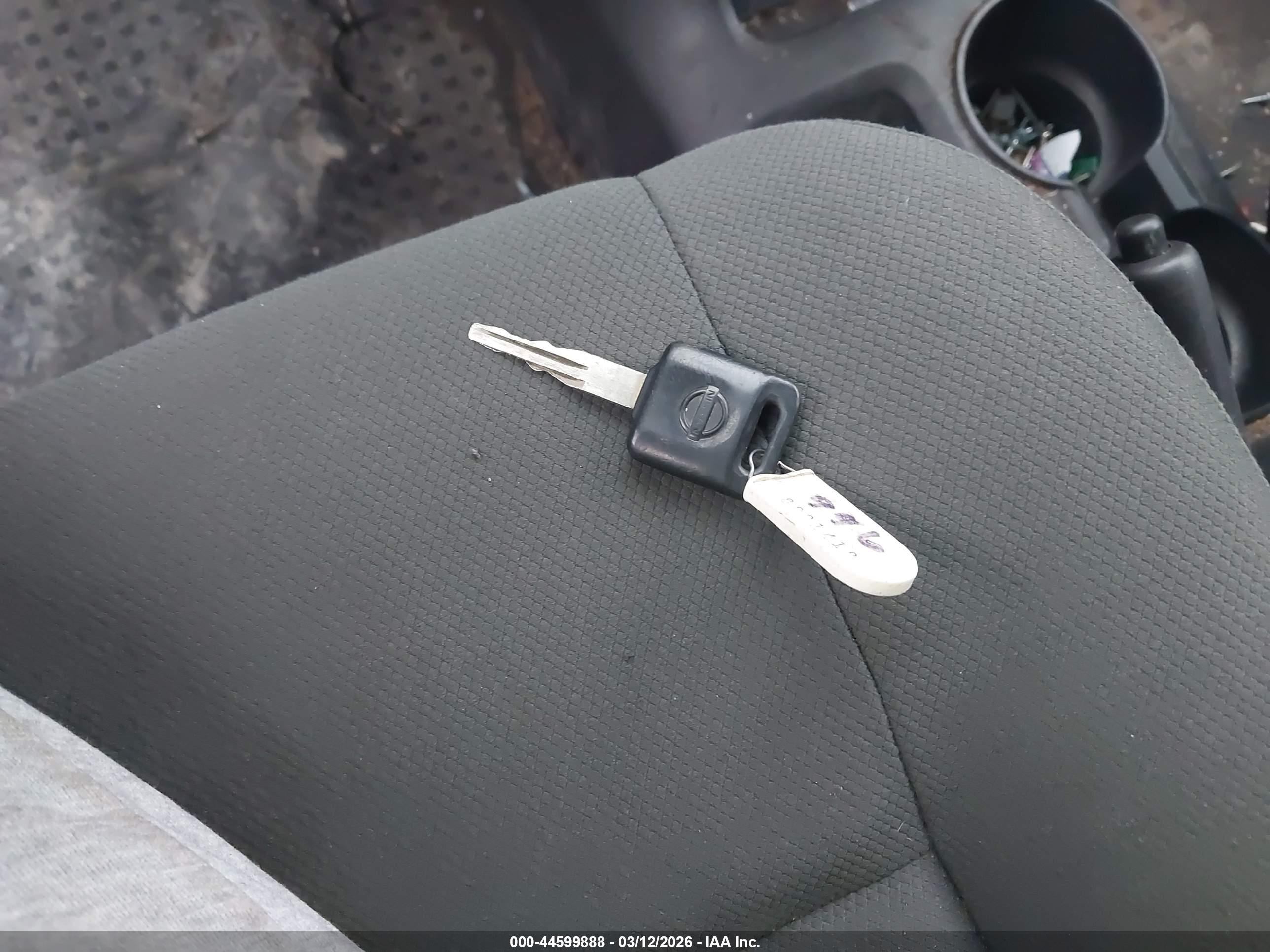 NISSAN NV200 image 11