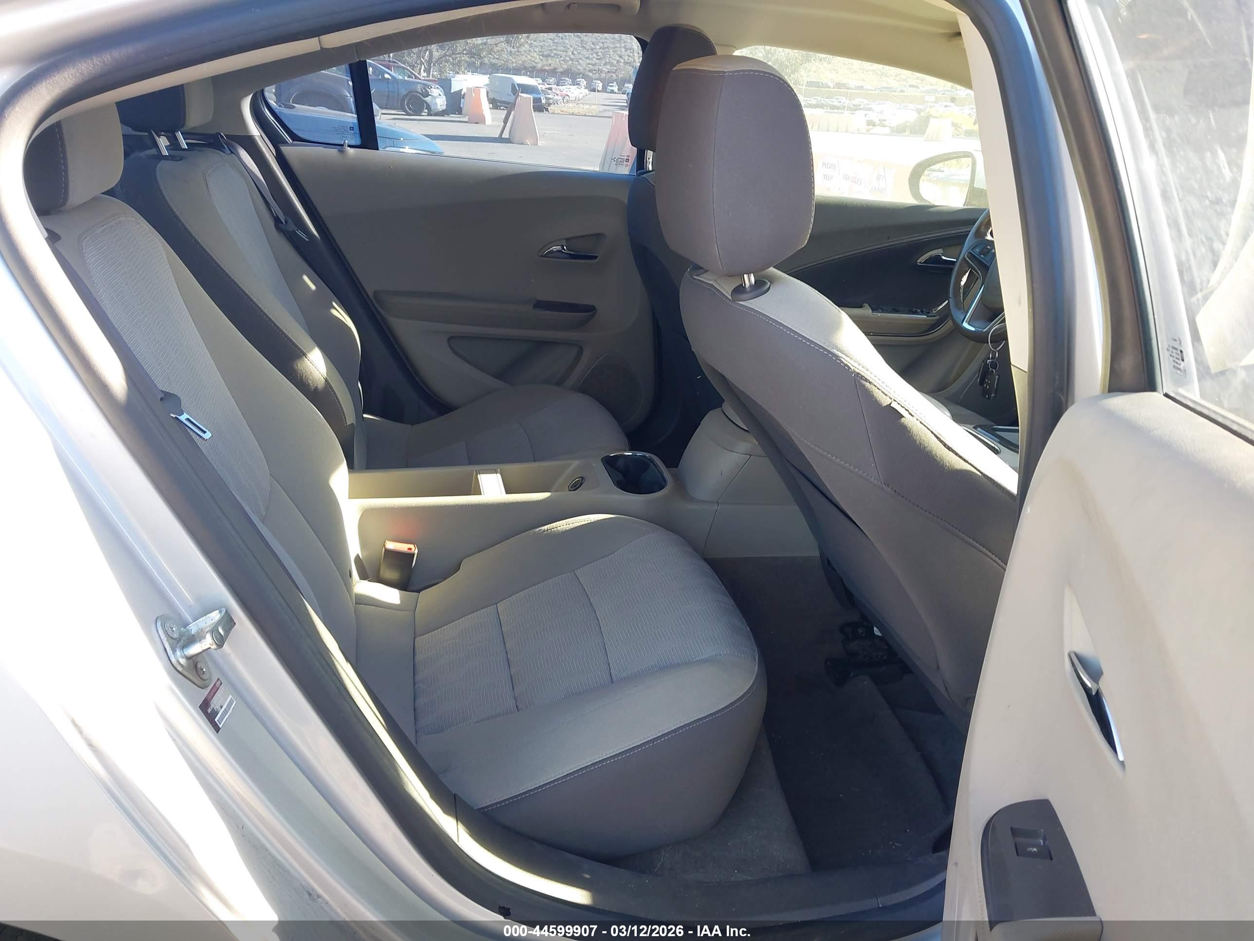 CHEVROLET VOLT image 8