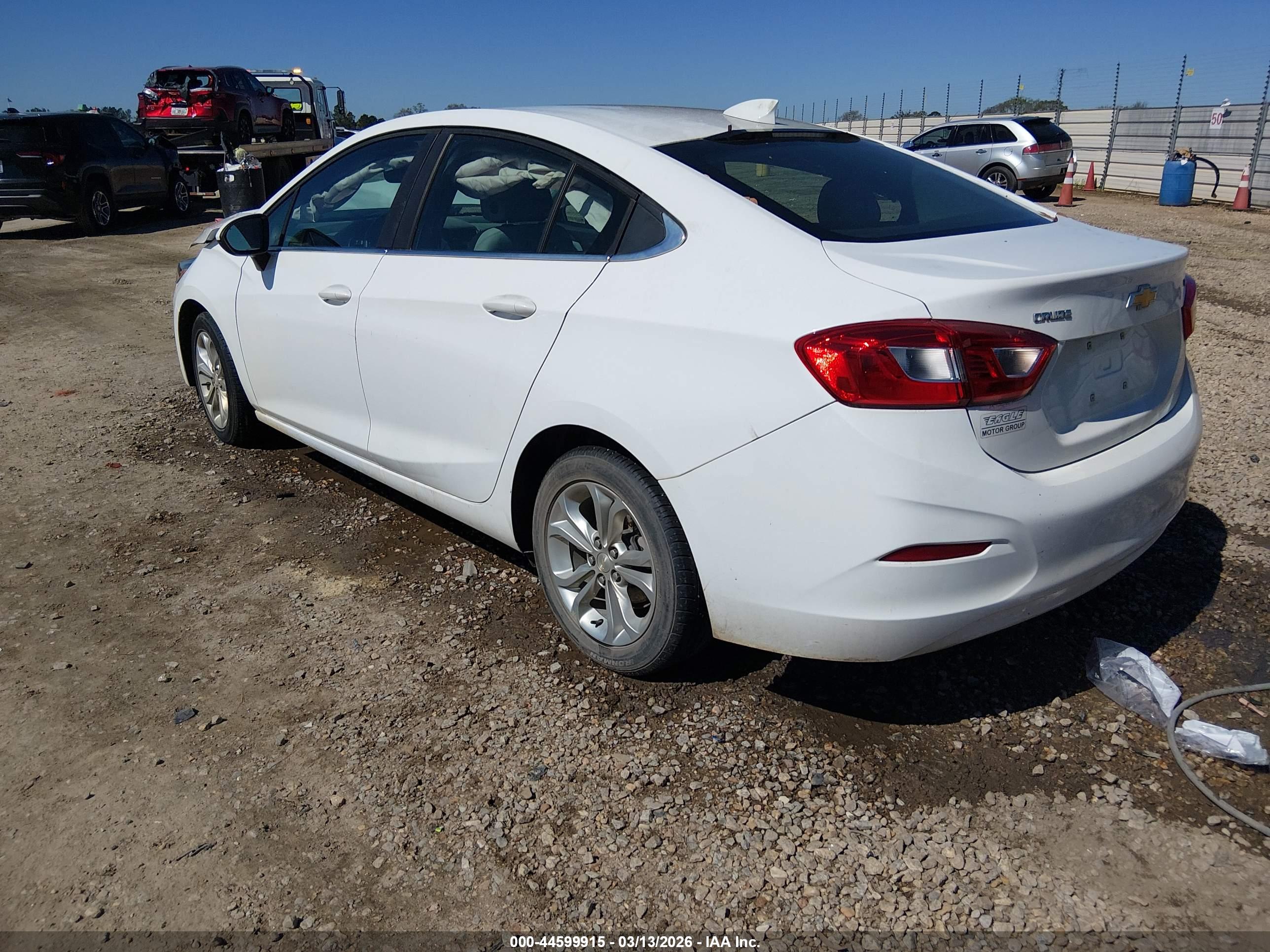 CHEVROLET CRUZE image 3