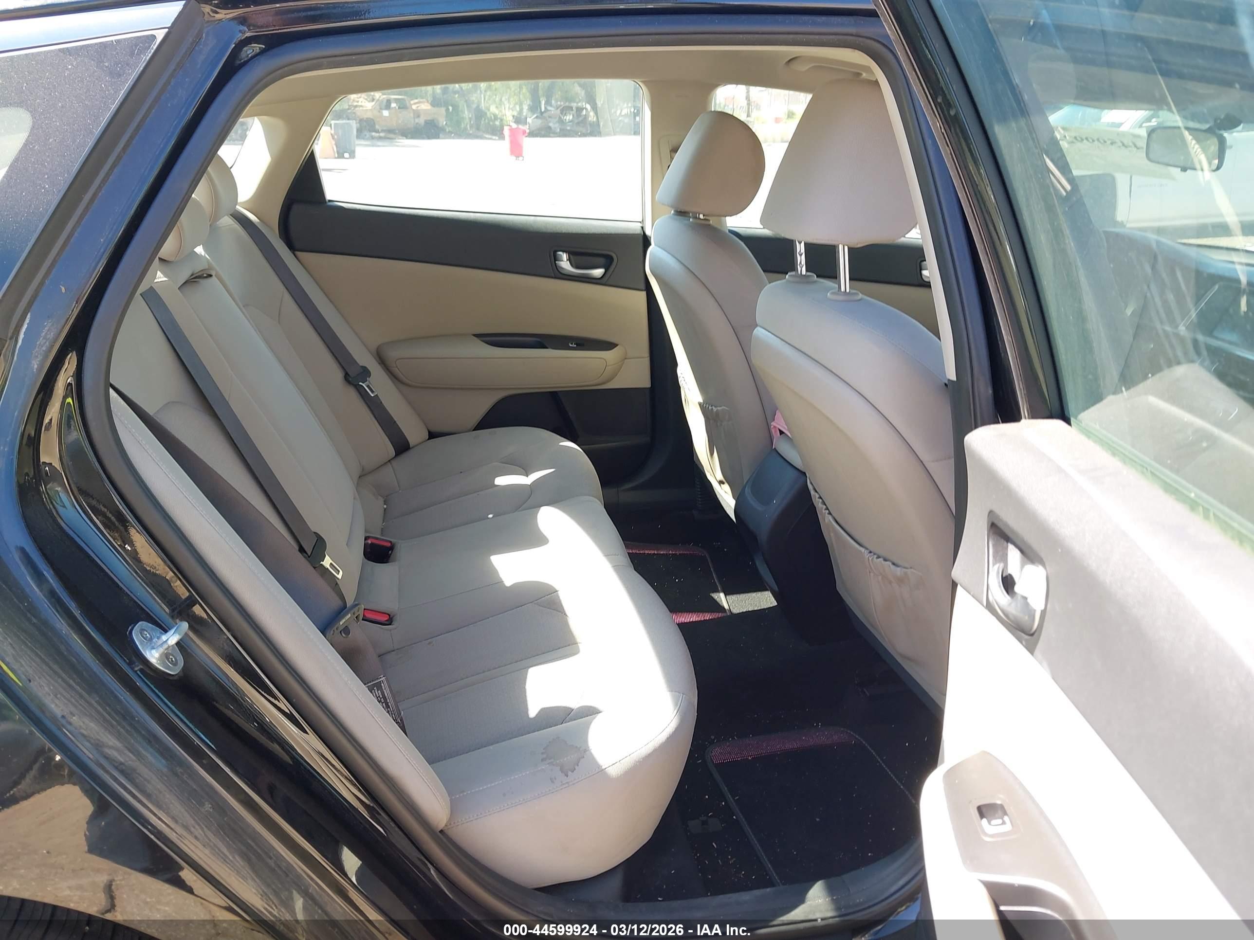 KIA OPTIMA image 8