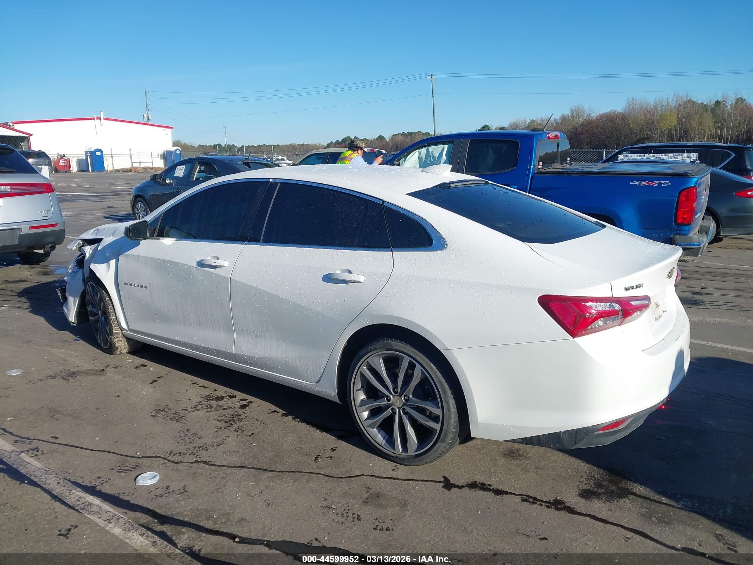 CHEVROLET MALIBU image 3