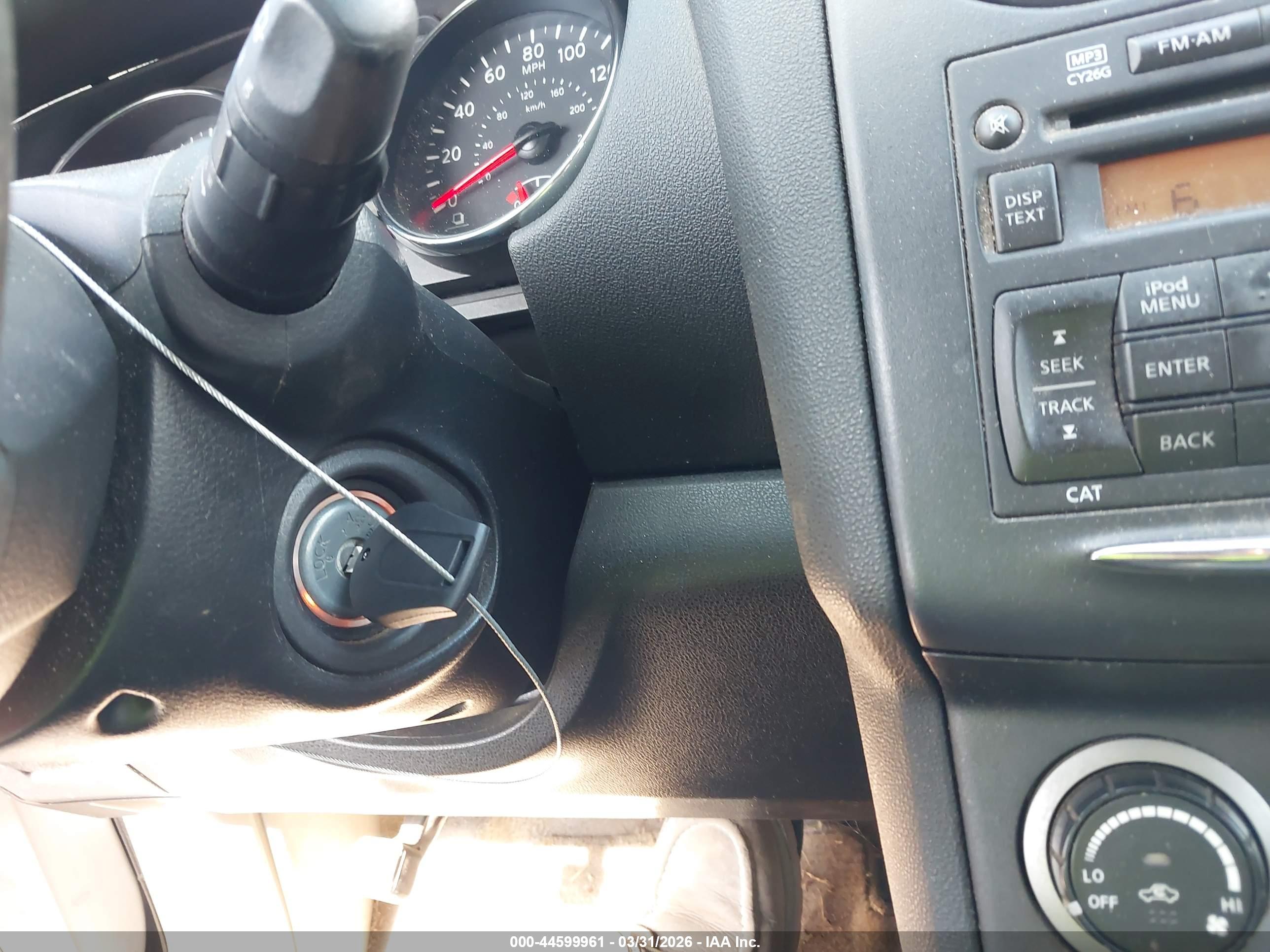 NISSAN ROGUE image 11