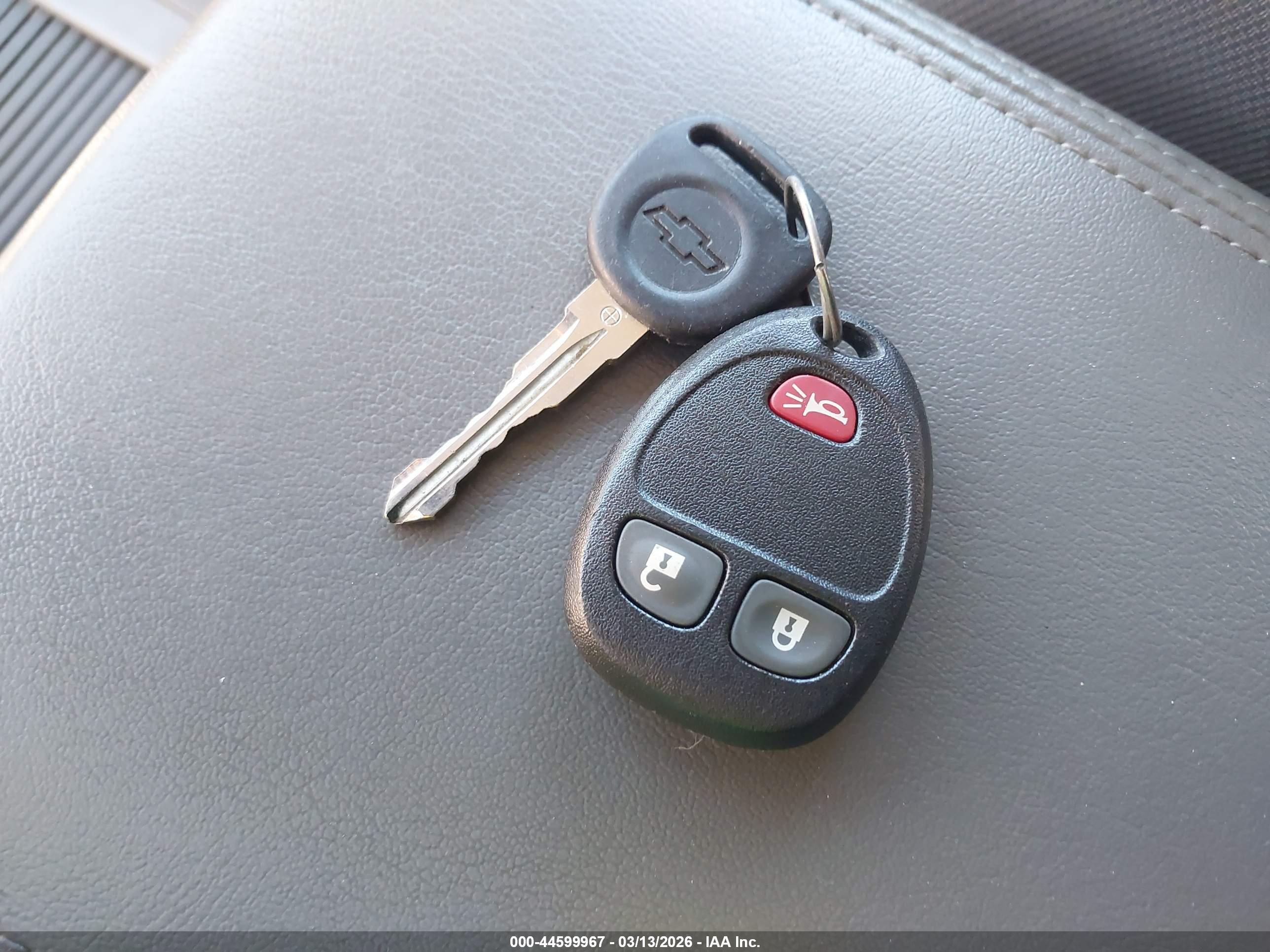 CHEVROLET TRAVERSE image 11