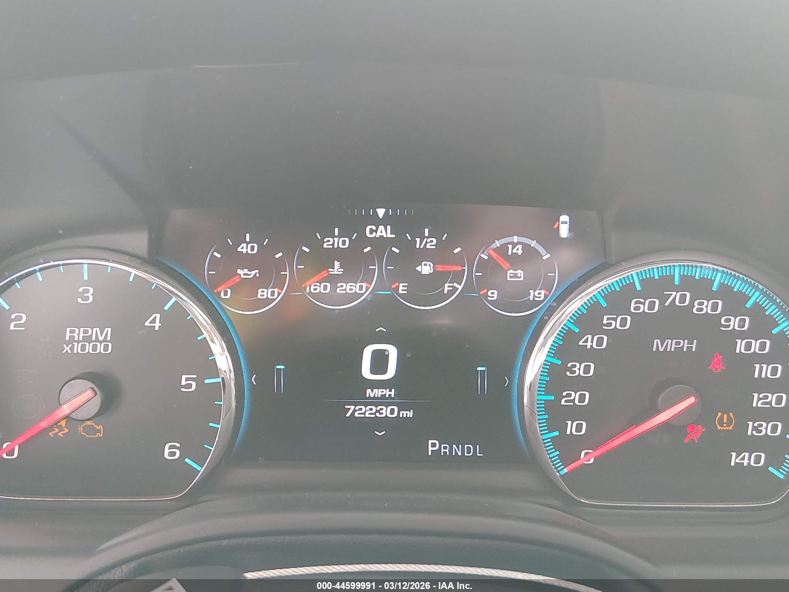 CHEVROLET SUBURBAN image 7