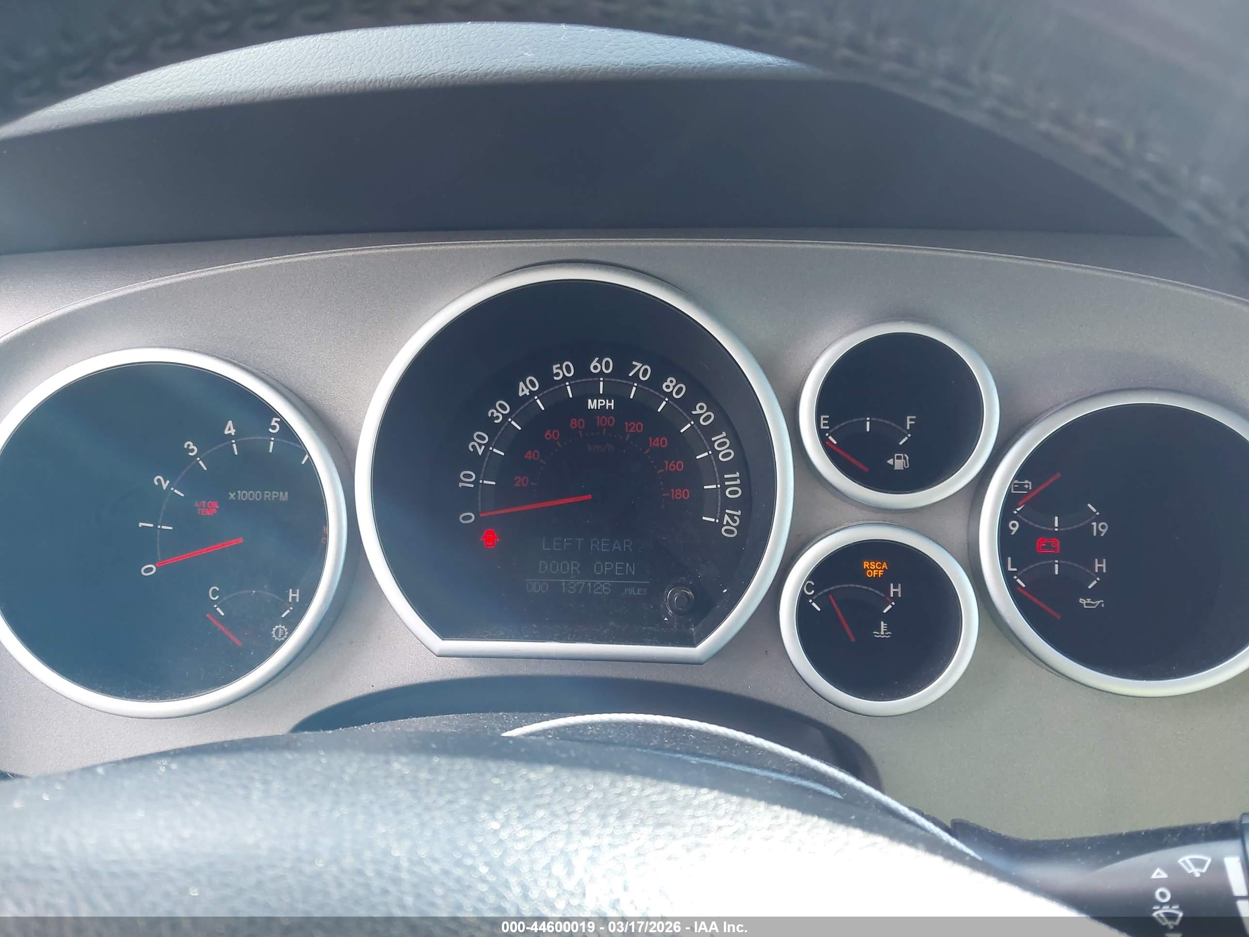 TOYOTA SEQUOIA image 7