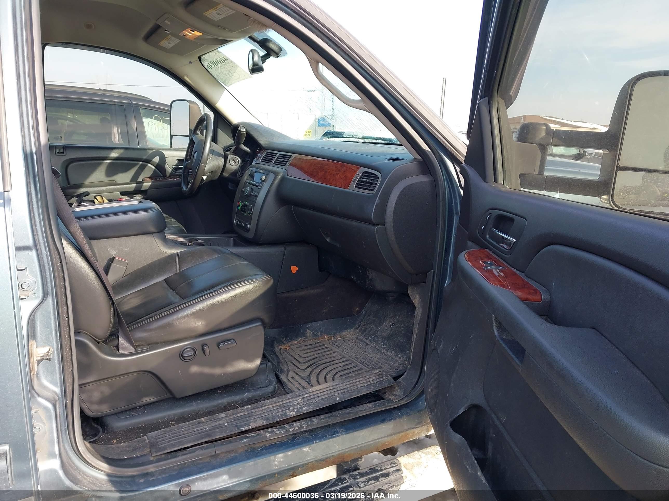 GMC SIERRA image 5