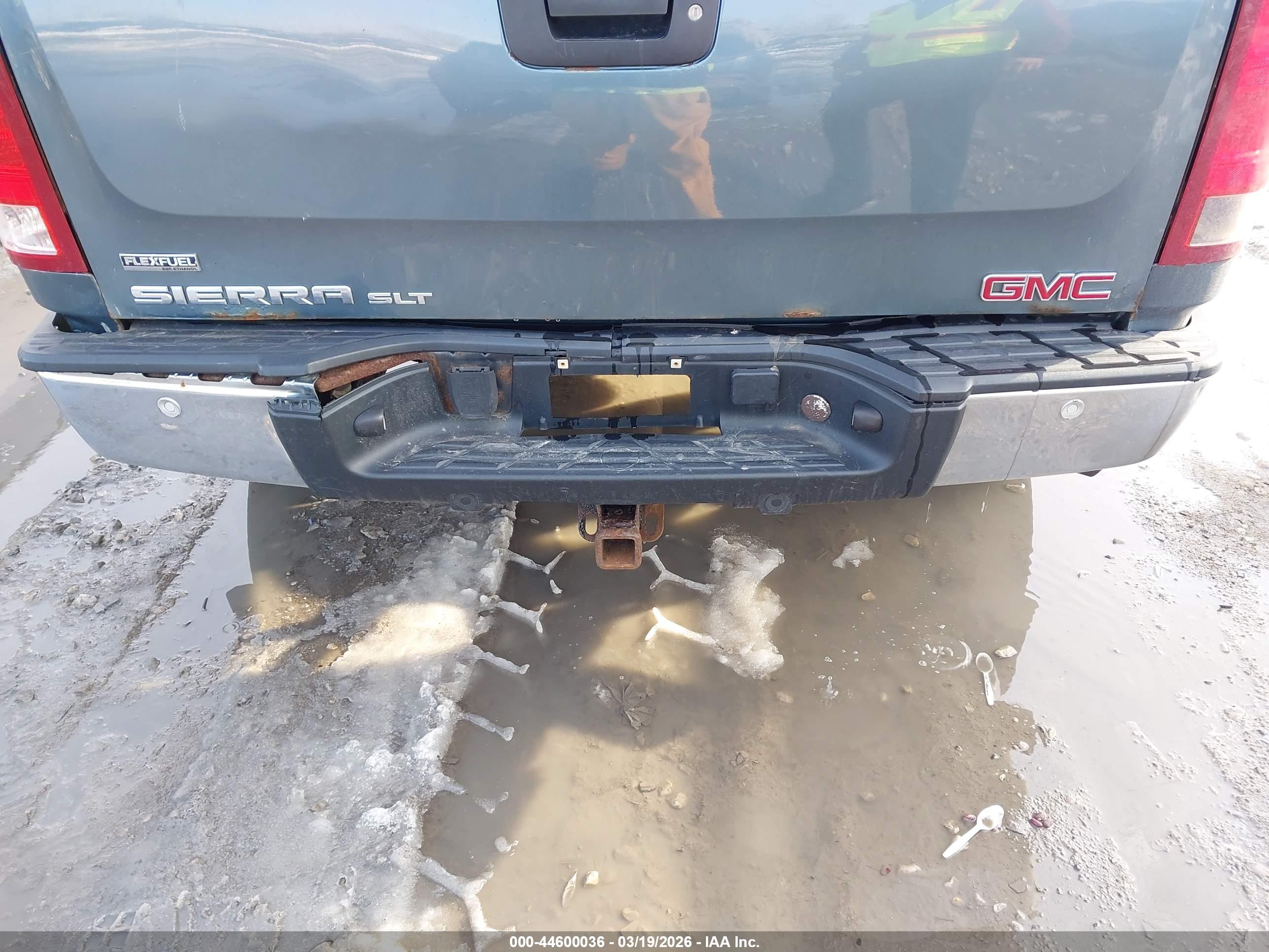 GMC SIERRA image 6