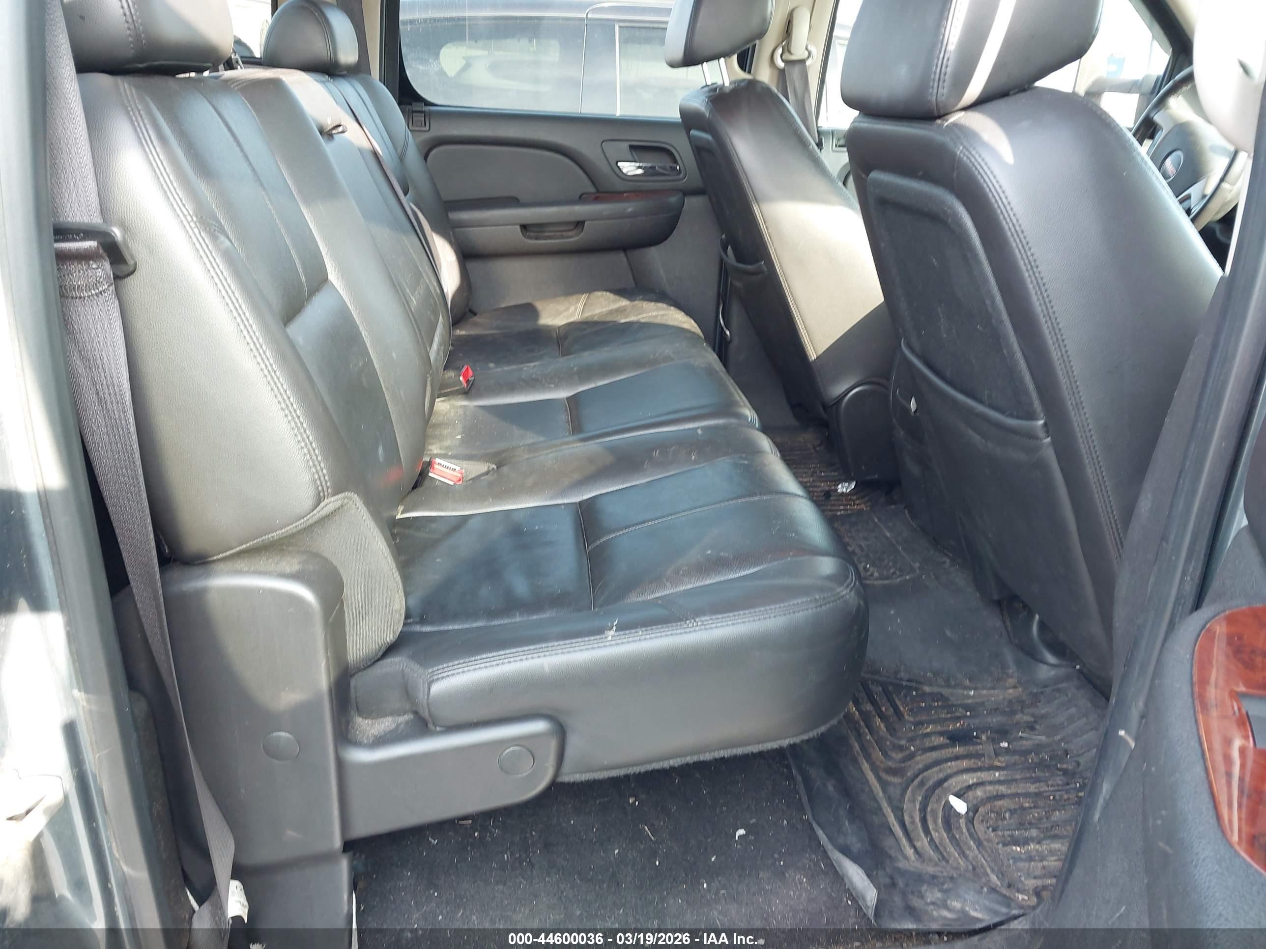 GMC SIERRA image 8