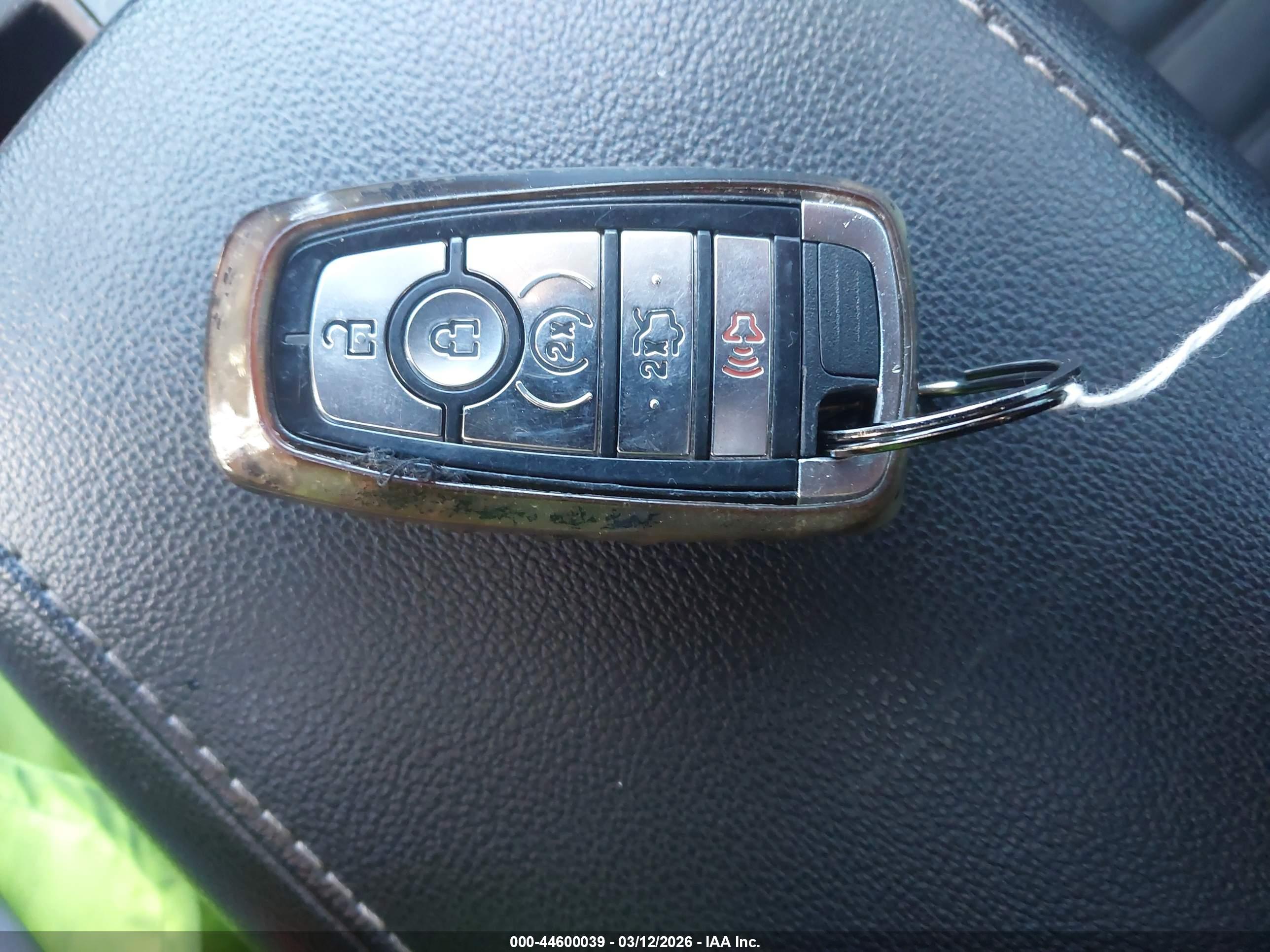 FORD FUSION image 11