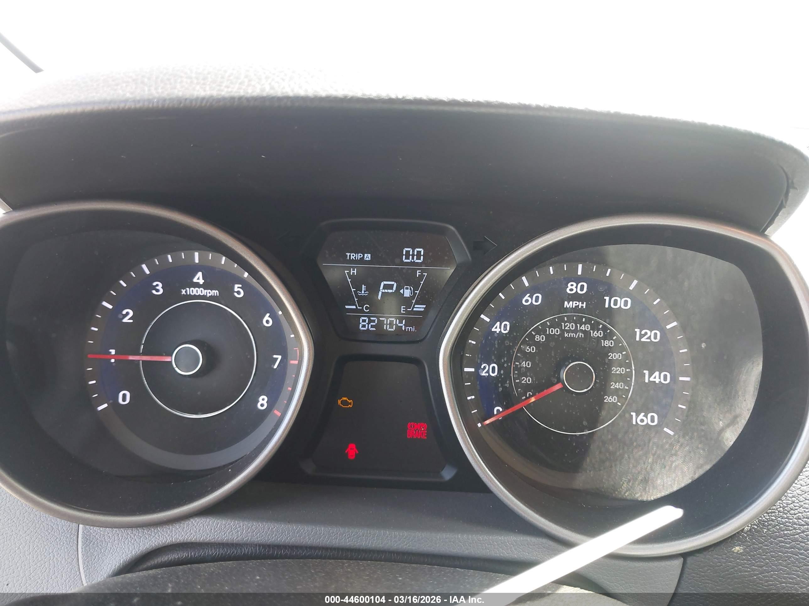 HYUNDAI ELANTRA image 7
