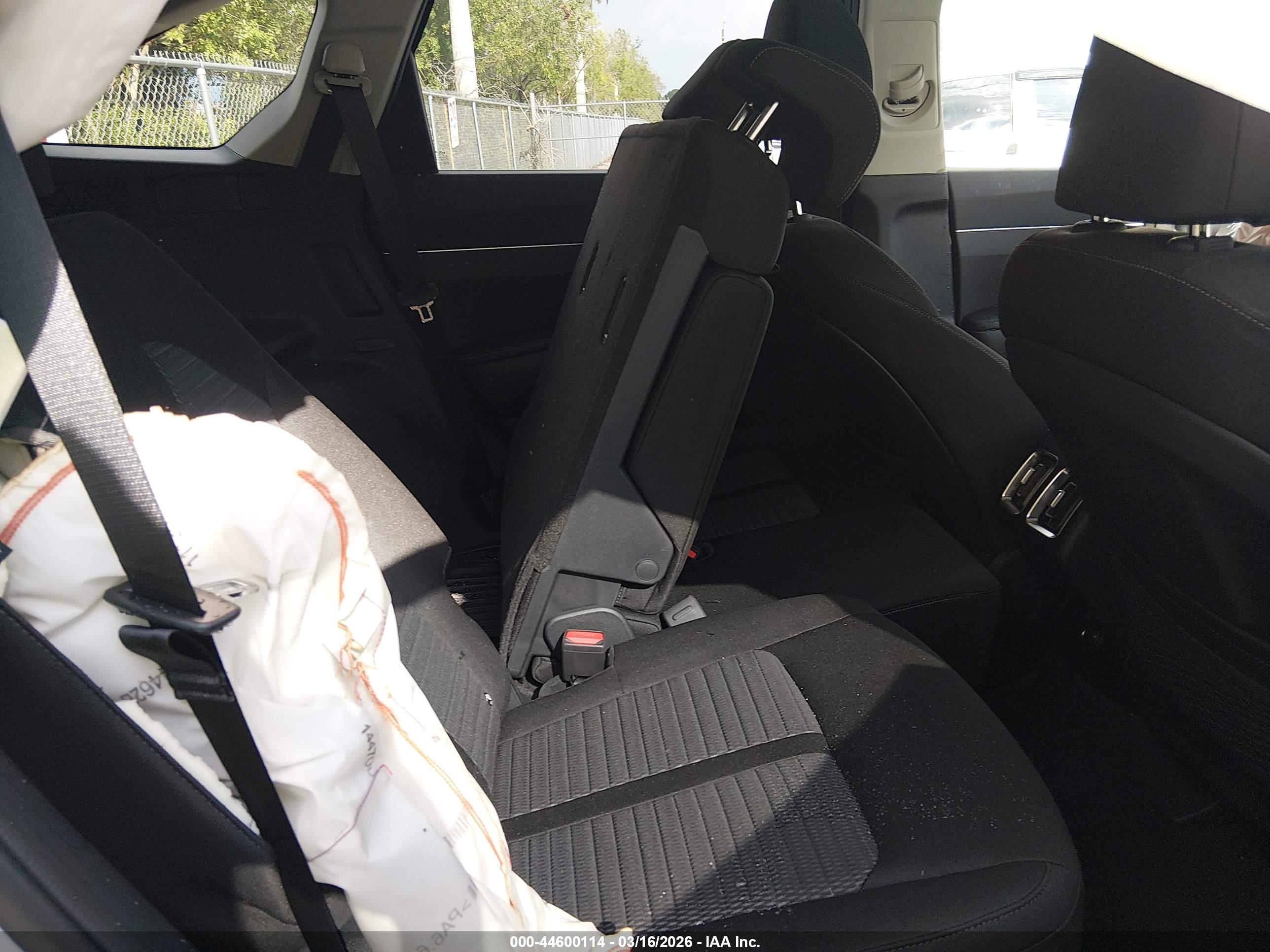 KIA SORENTO image 8