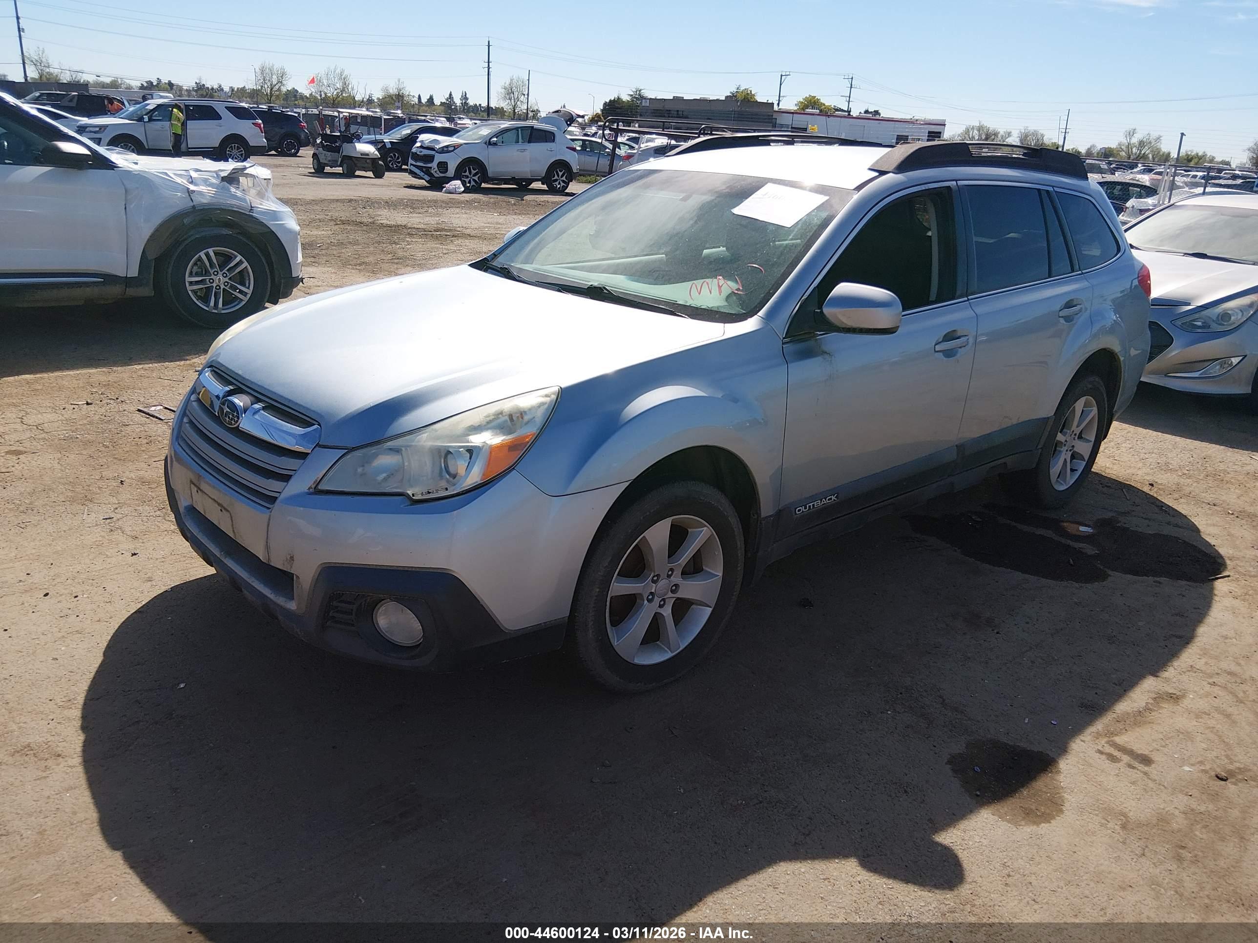 SUBARU OUTBACK image 2