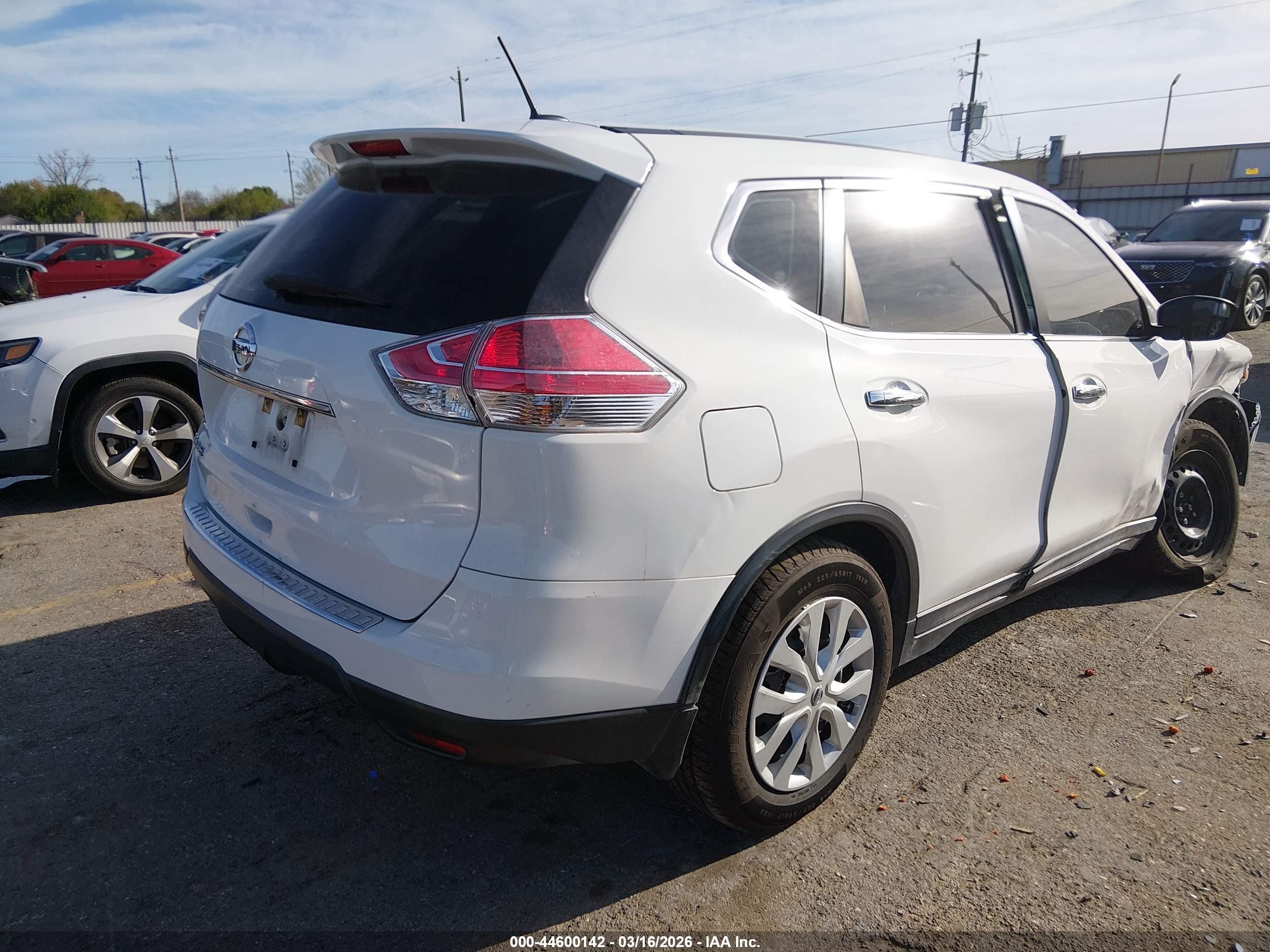 NISSAN ROGUE image 4