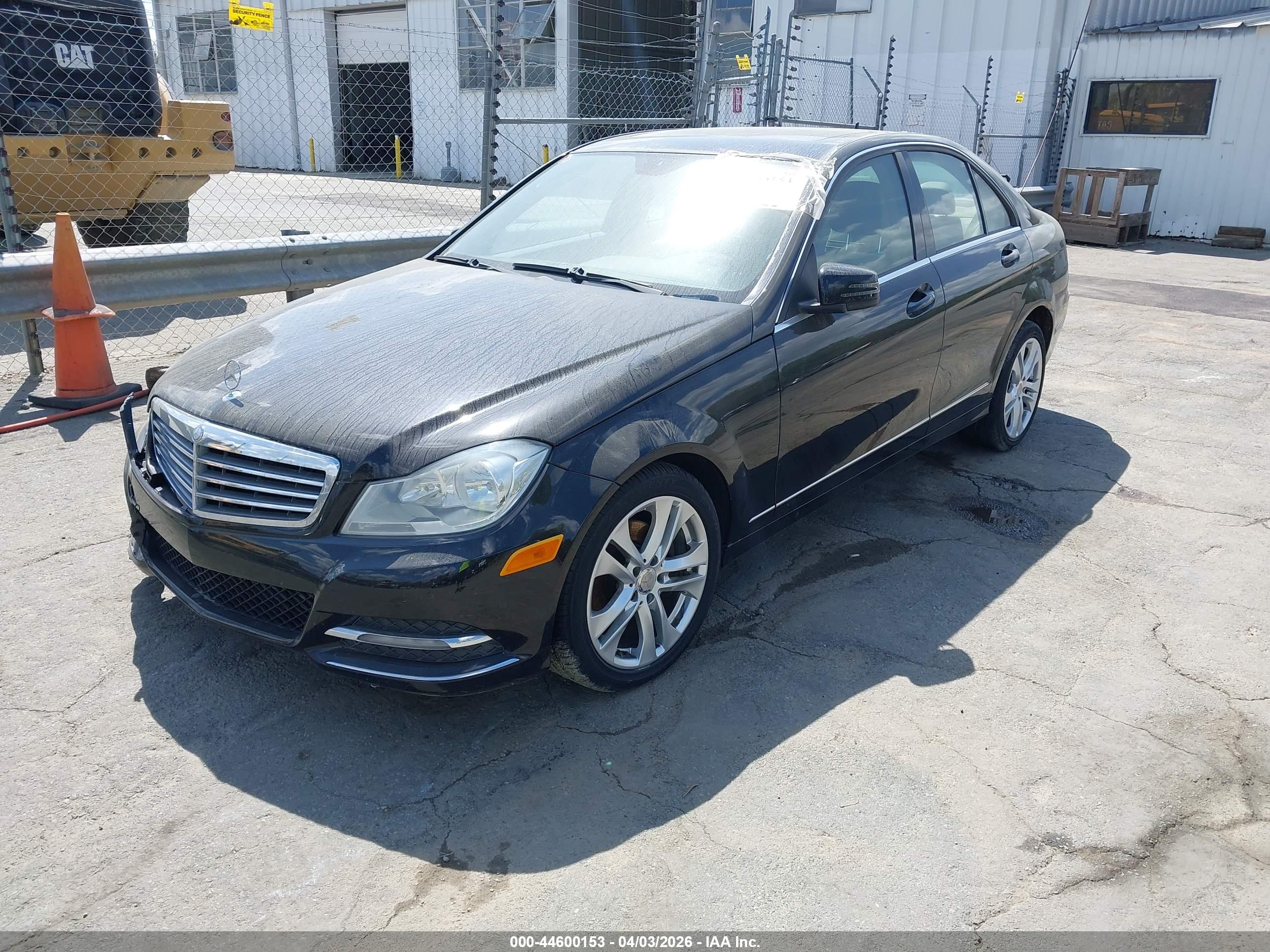 MERCEDES-BENZ C image 2