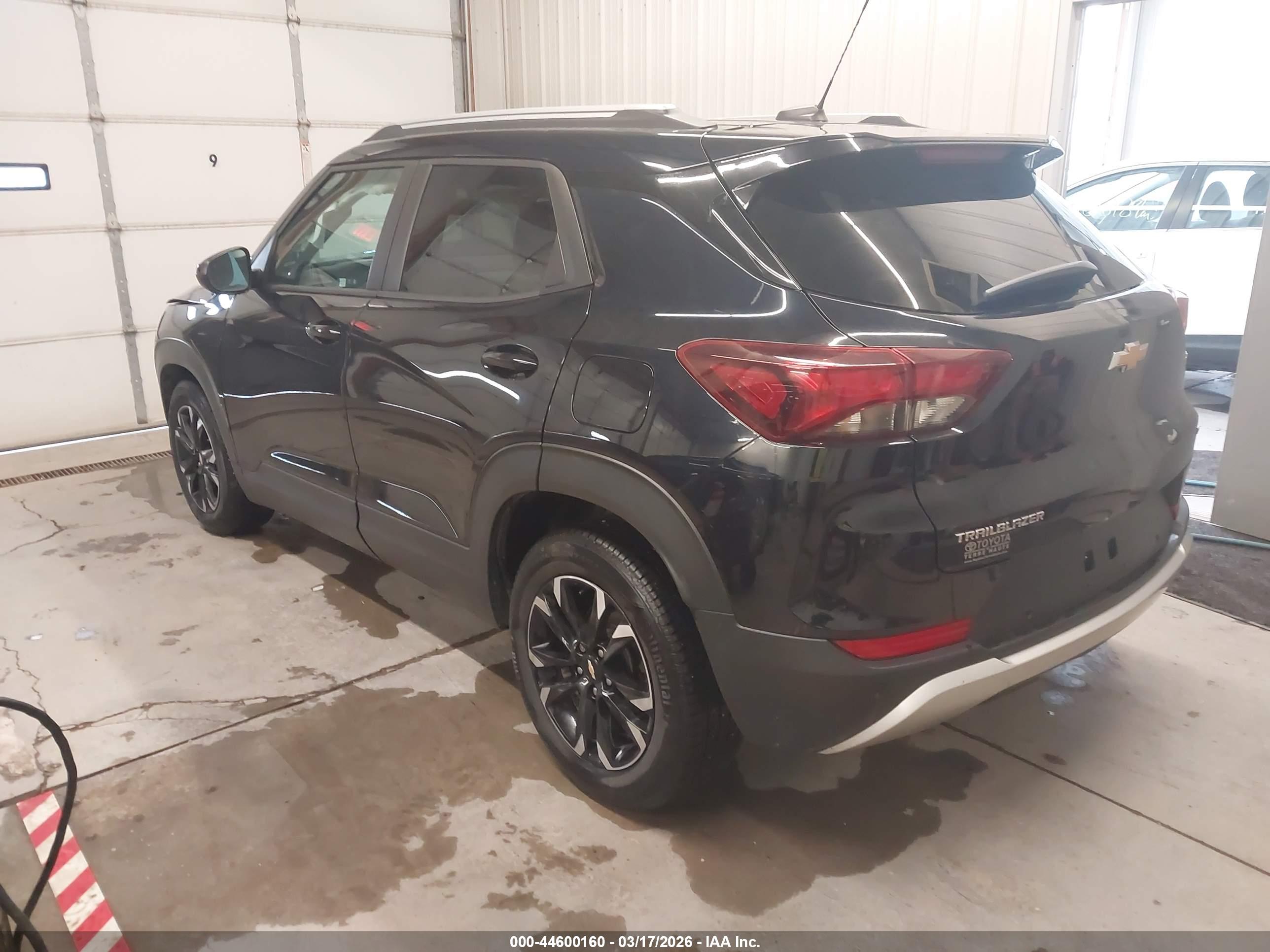 CHEVROLET TRAILBLAZER image 3