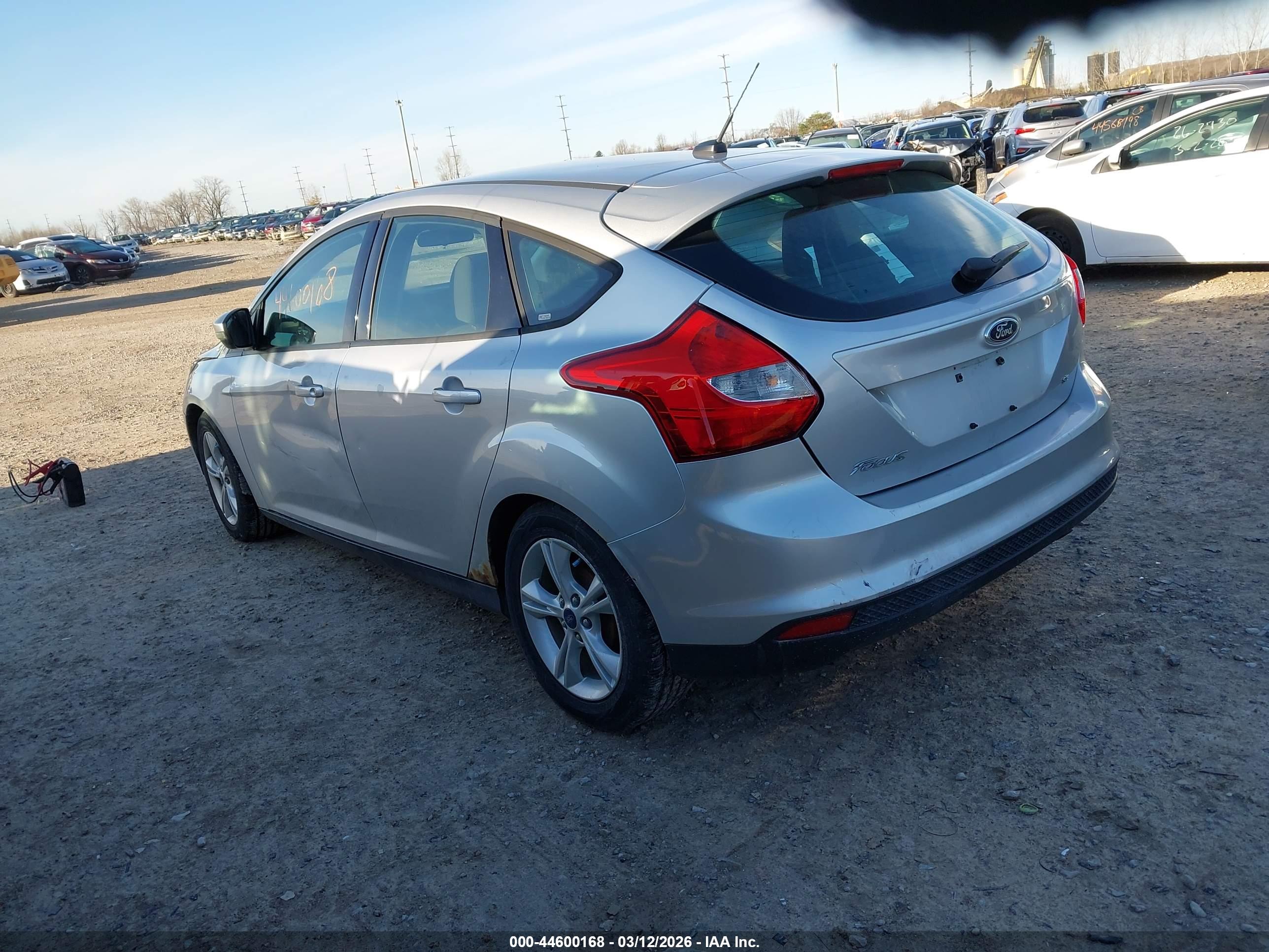 FORD FOCUS image 3