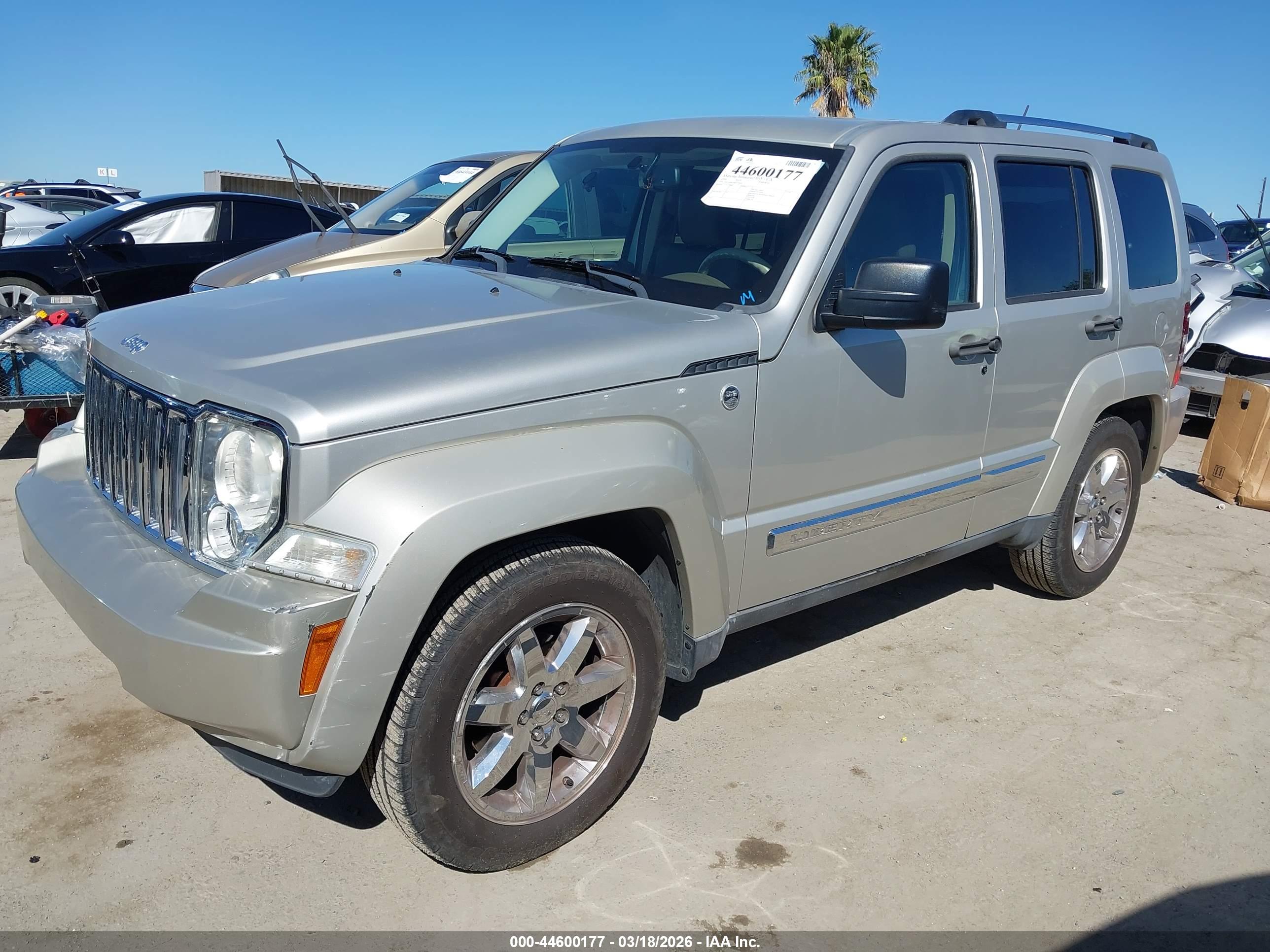 JEEP LIBERTY image 2
