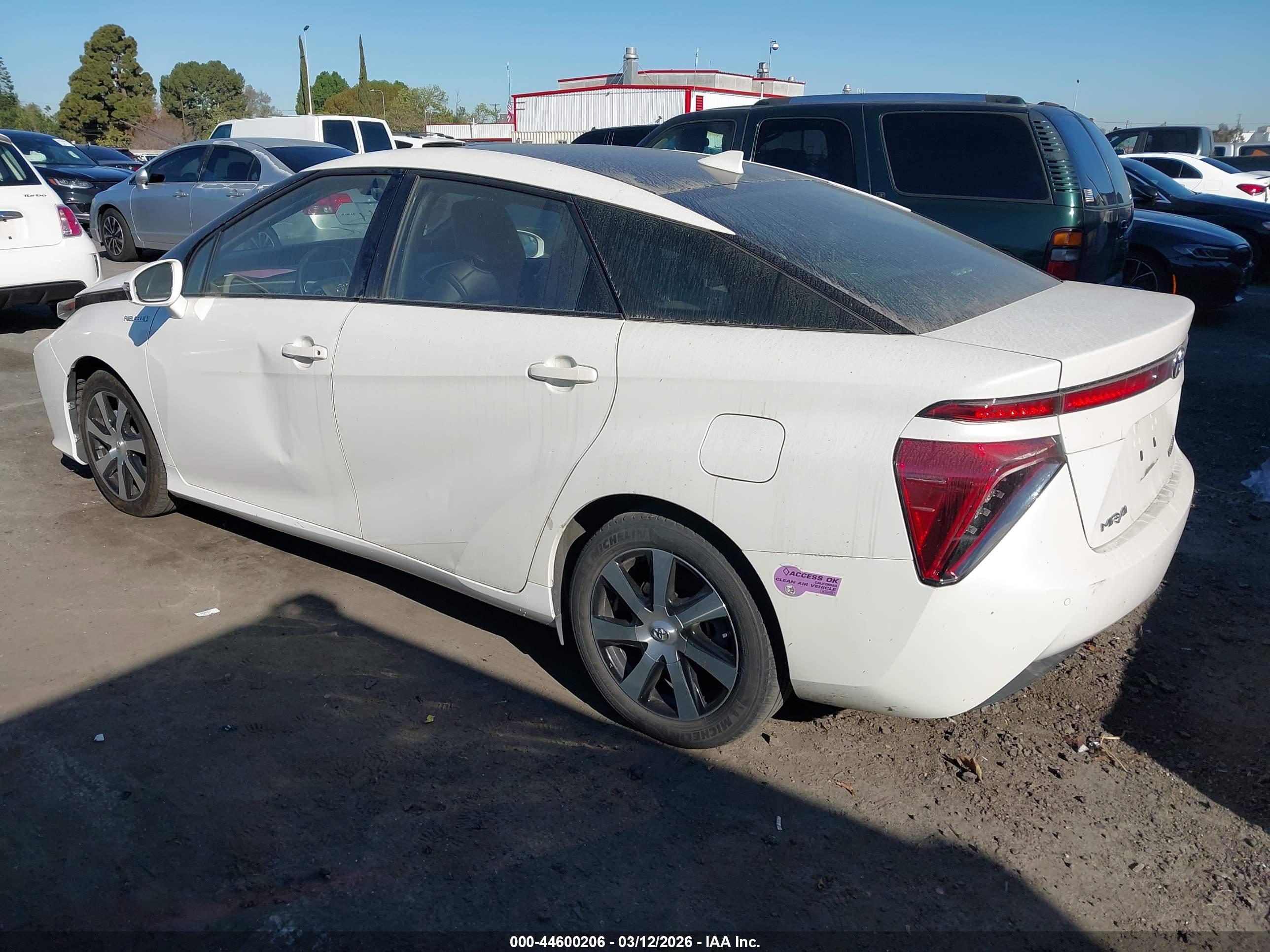 TOYOTA MIRAI image 3