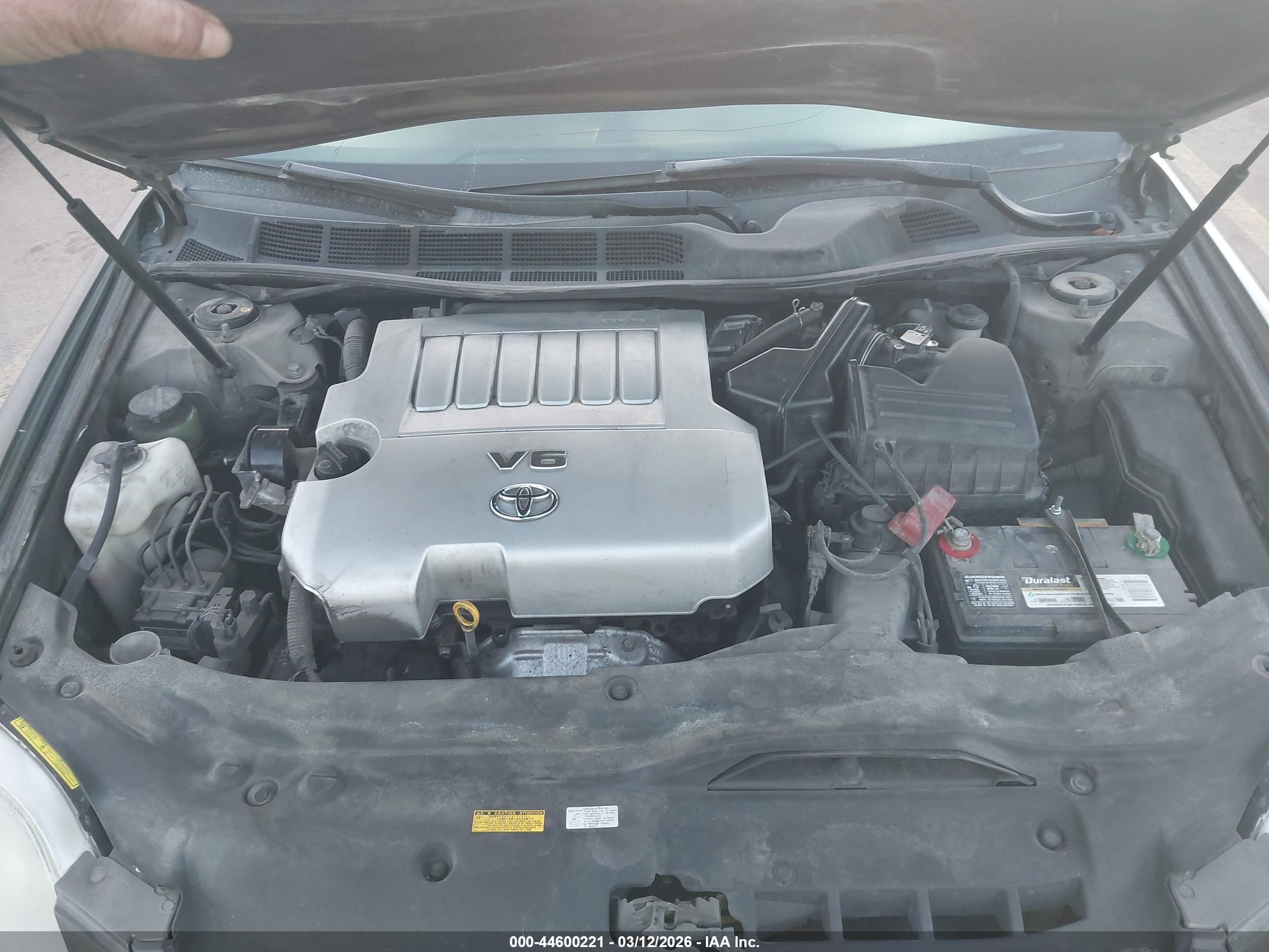 TOYOTA AVALON image 10