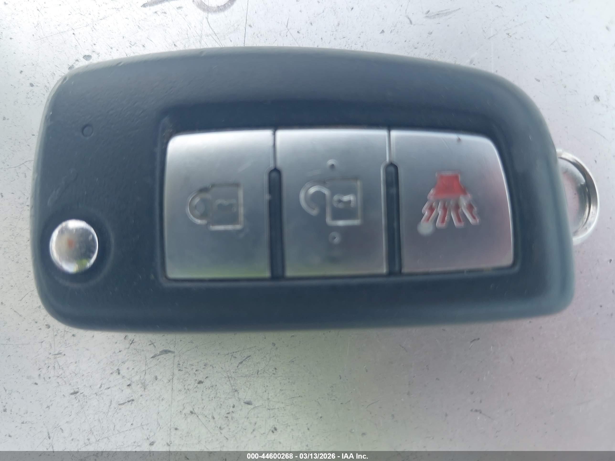 NISSAN ROGUE image 11
