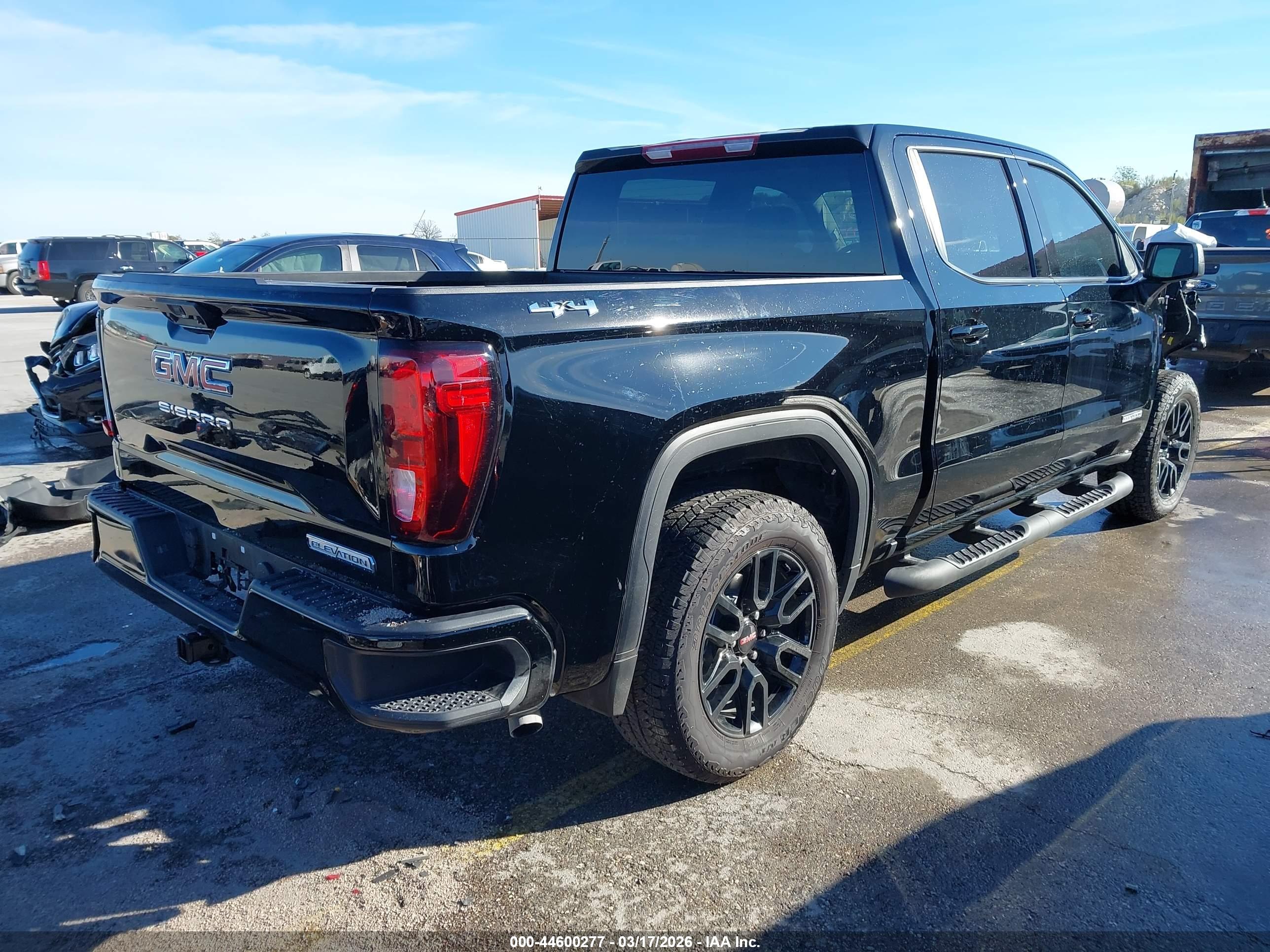 GMC SIERRA image 4