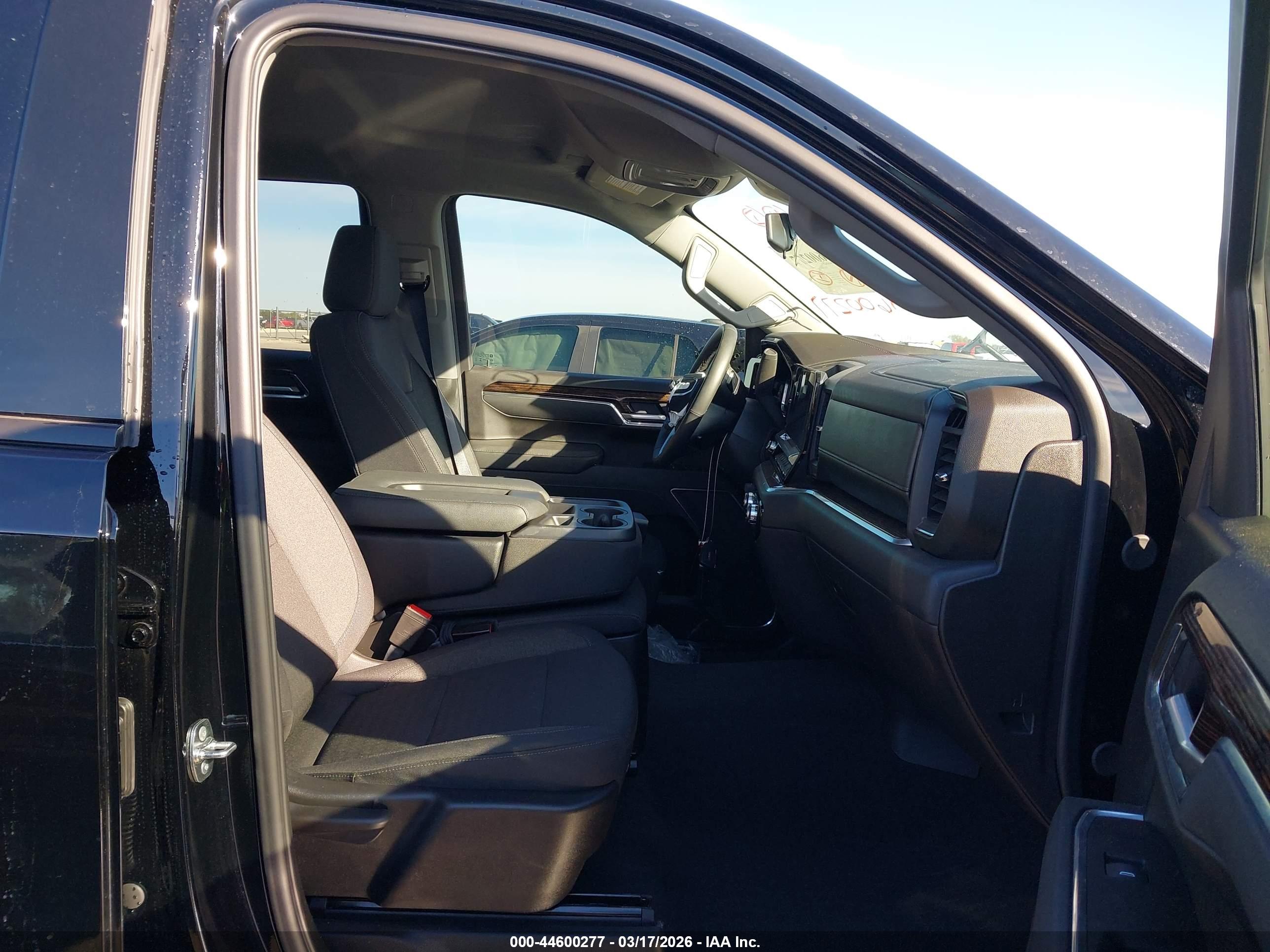 GMC SIERRA image 5