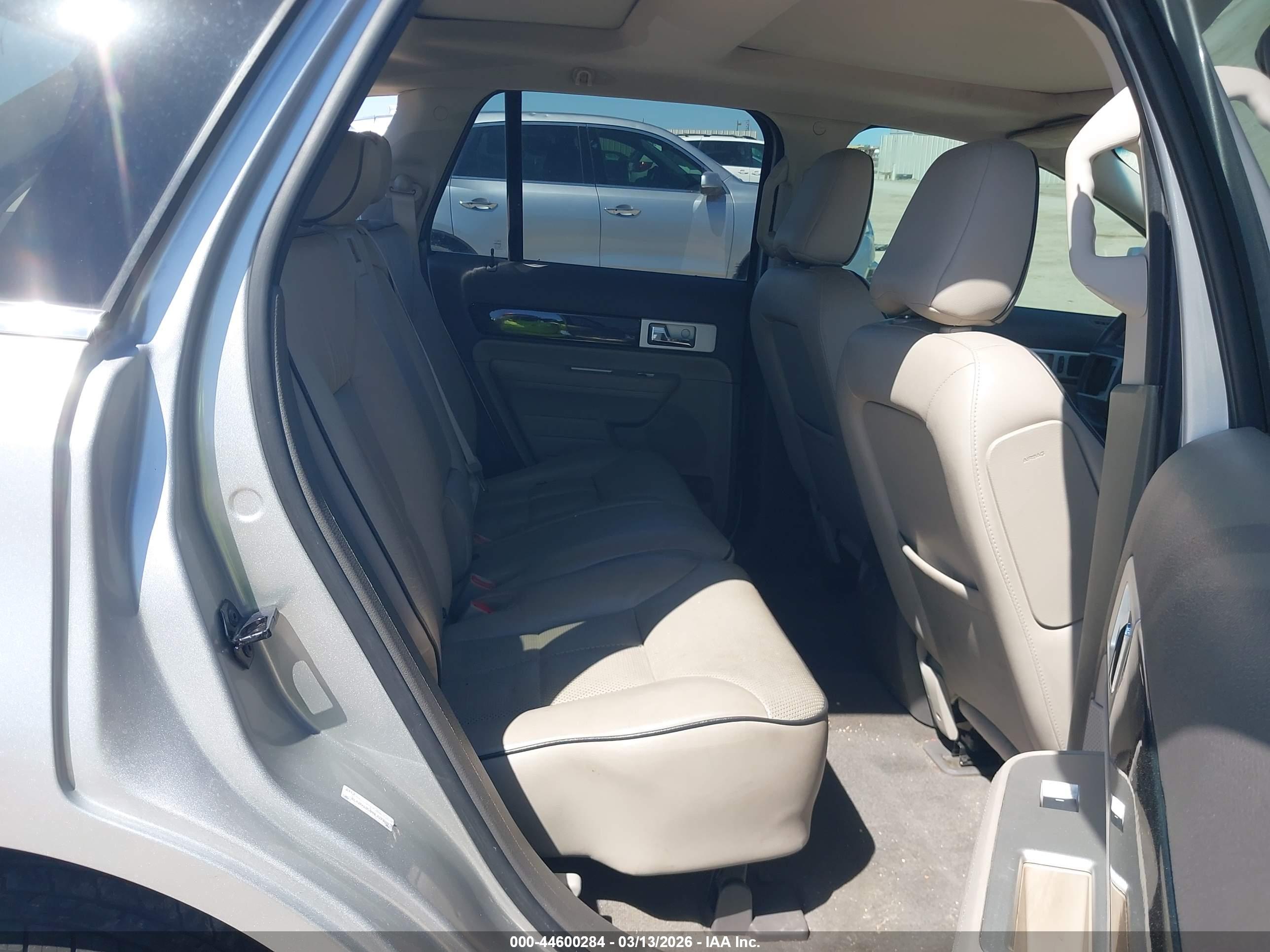 LINCOLN MKX image 8