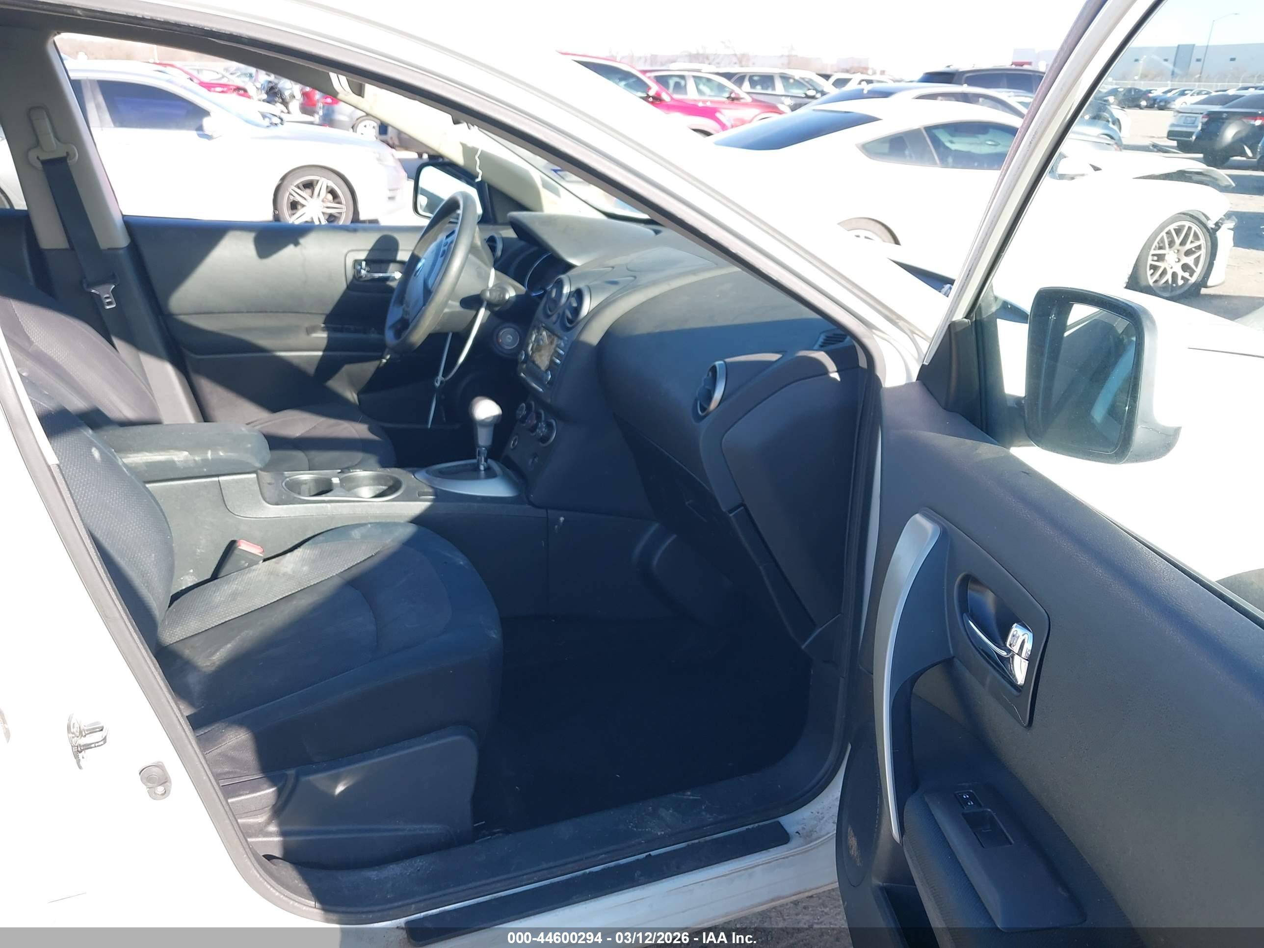 NISSAN ROGUE image 5