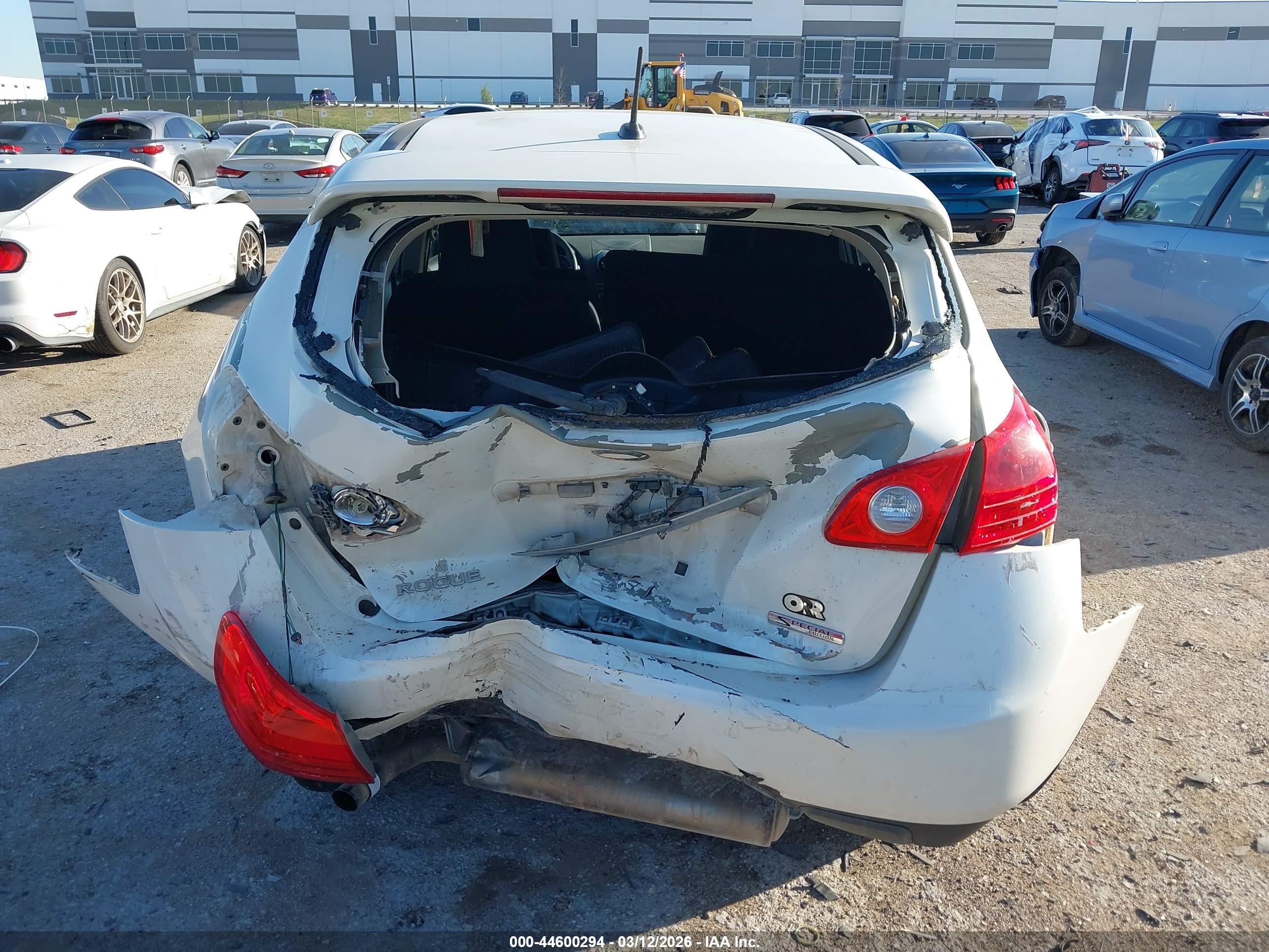 NISSAN ROGUE image 6