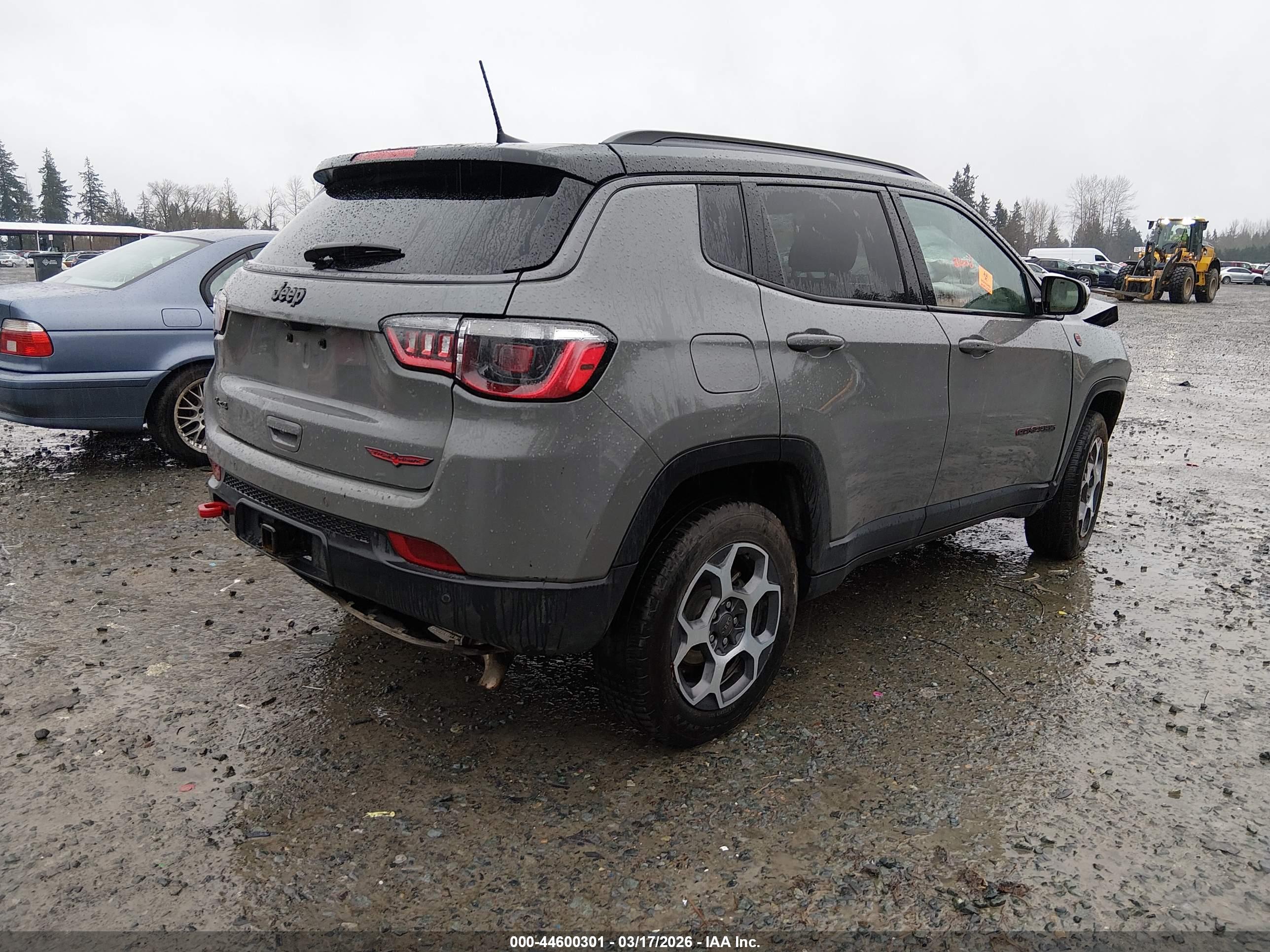 JEEP COMPASS image 4