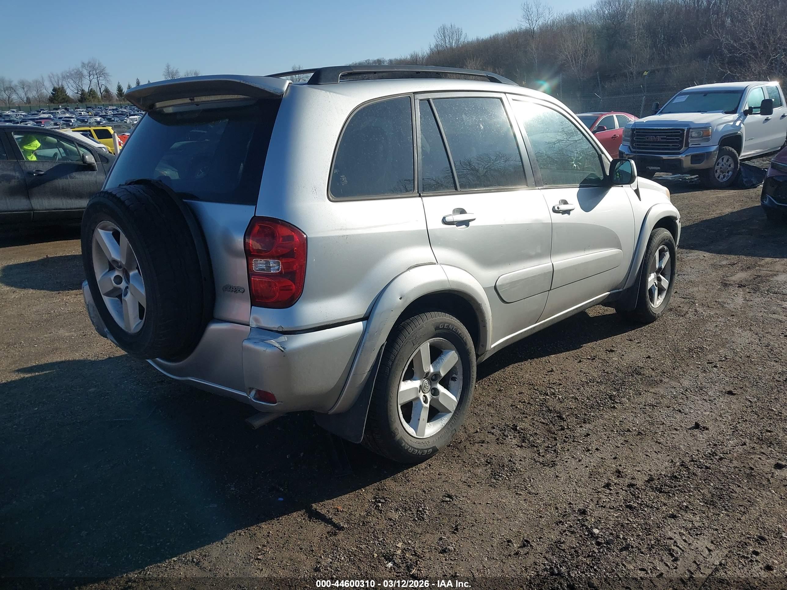 TOYOTA RAV4 image 4