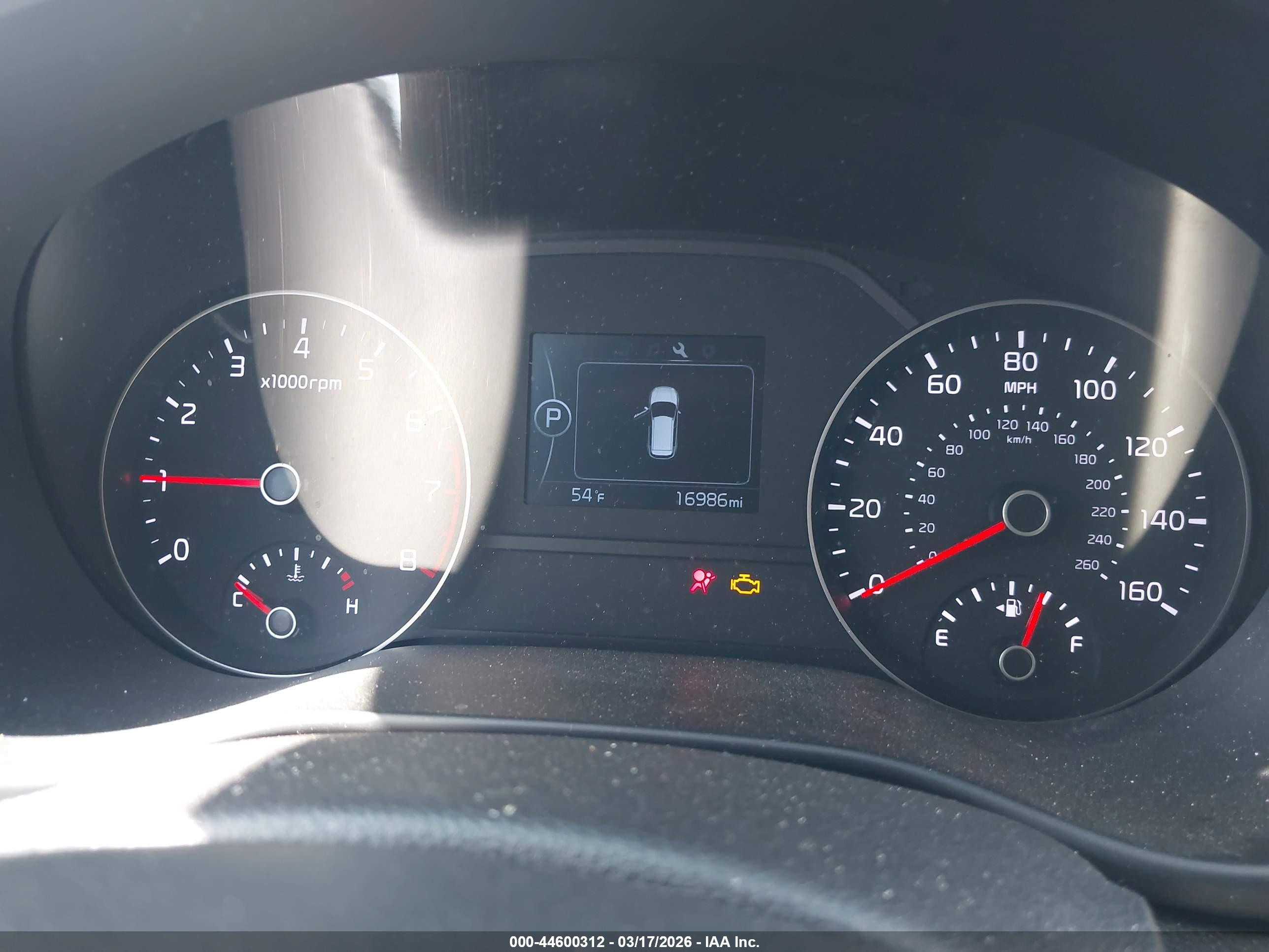 KIA SPORTAGE image 7