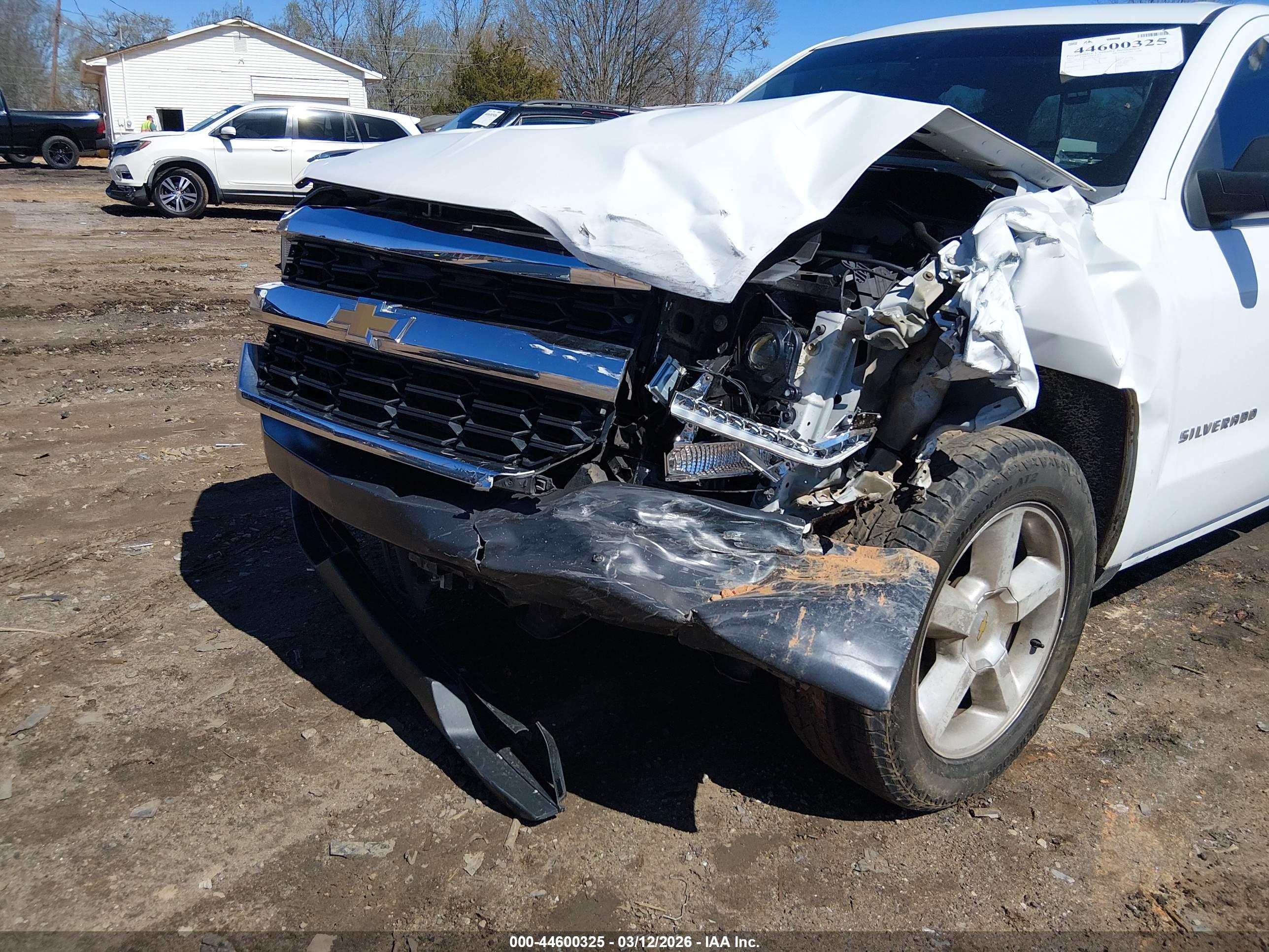 CHEVROLET SILVERADO image 6
