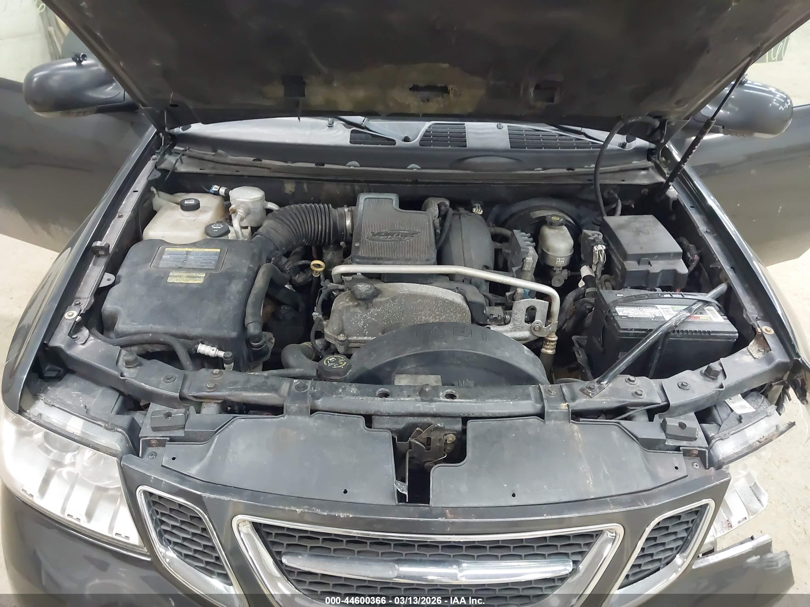 SAAB 9-7X image 10