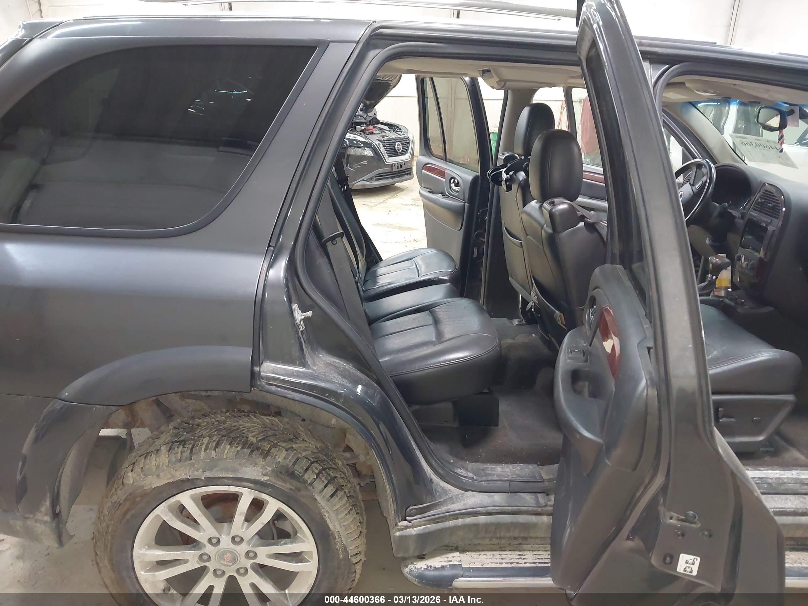 SAAB 9-7X image 8
