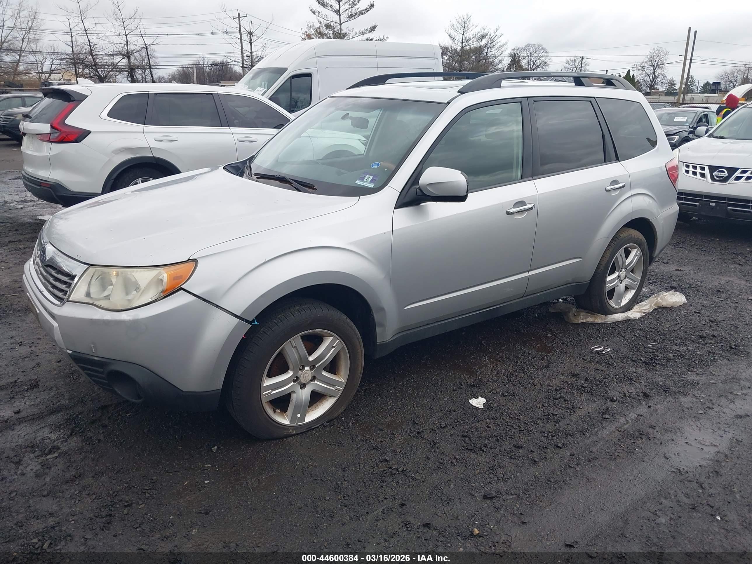 SUBARU FORESTER image 2