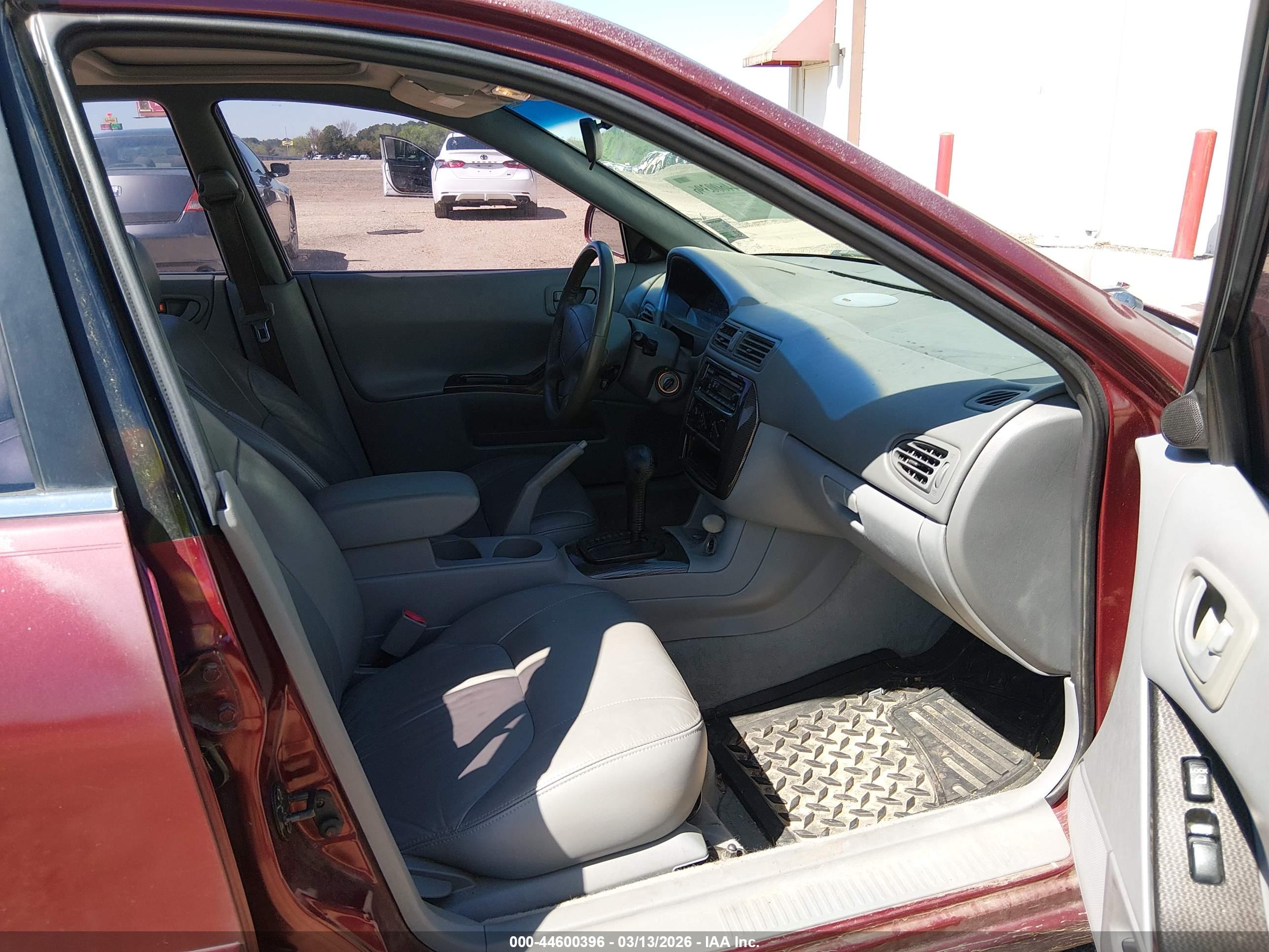 MITSUBISHI GALANT image 5