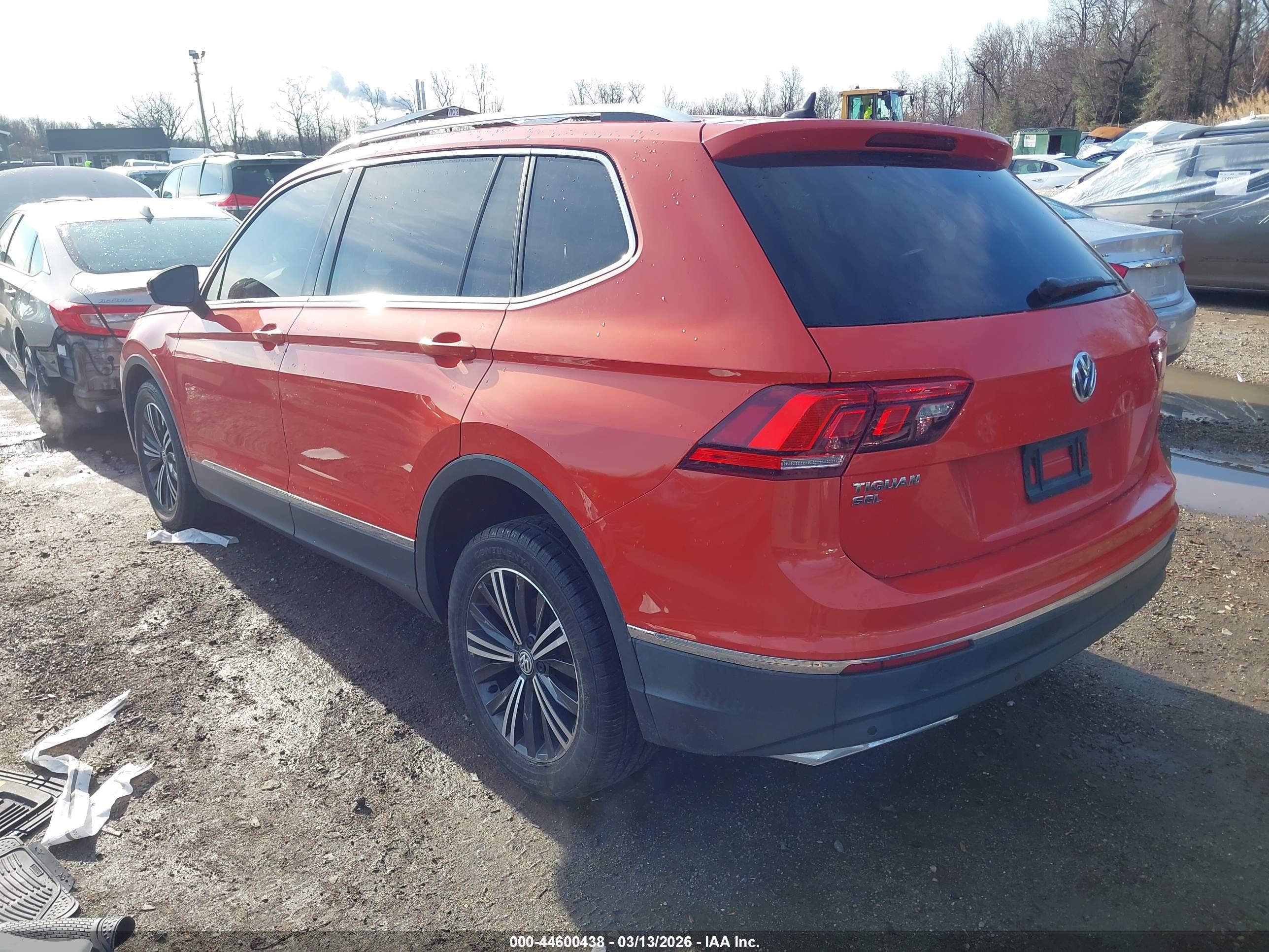 VOLKSWAGEN TIGUAN image 3