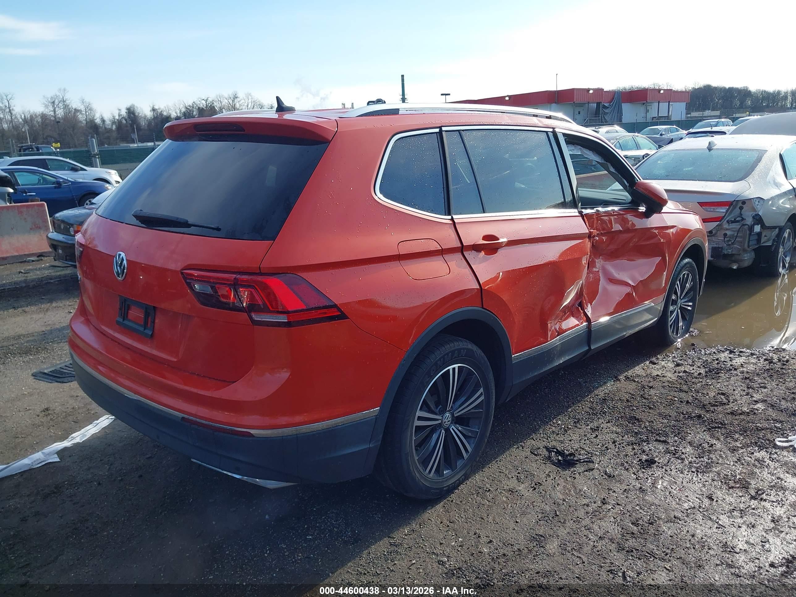 VOLKSWAGEN TIGUAN image 4