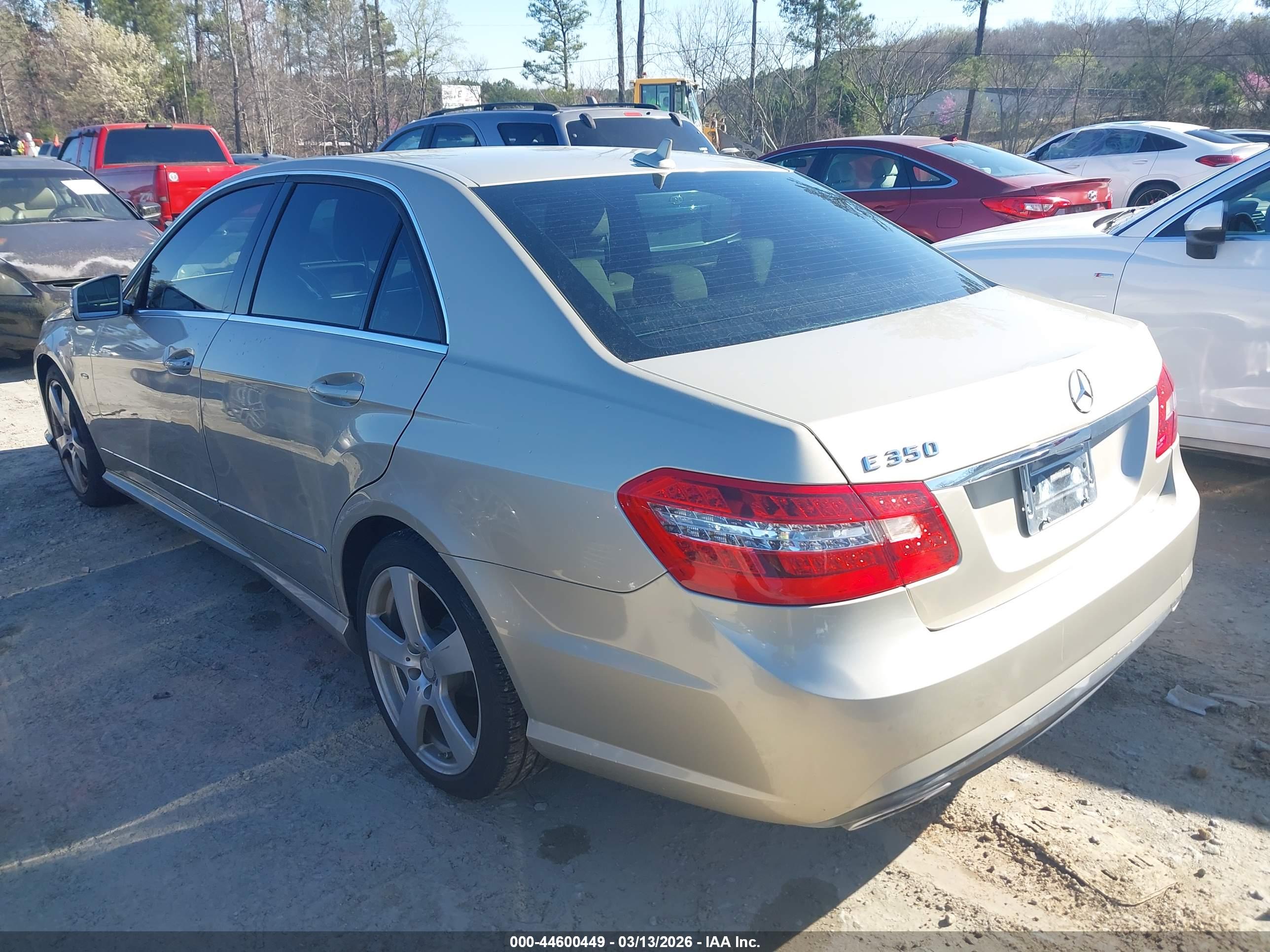 MERCEDES-BENZ E image 3