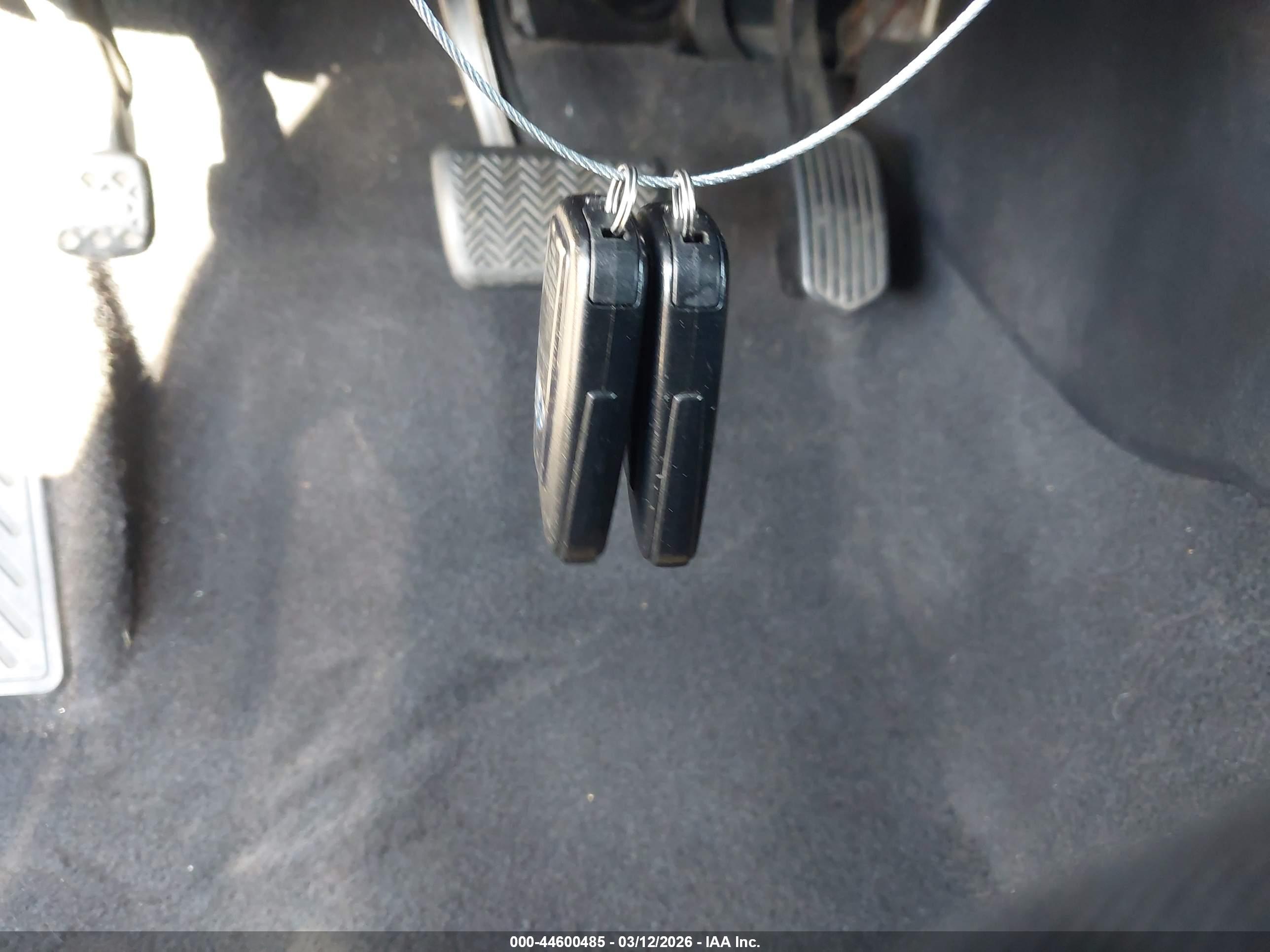 TOYOTA PRIUS image 11