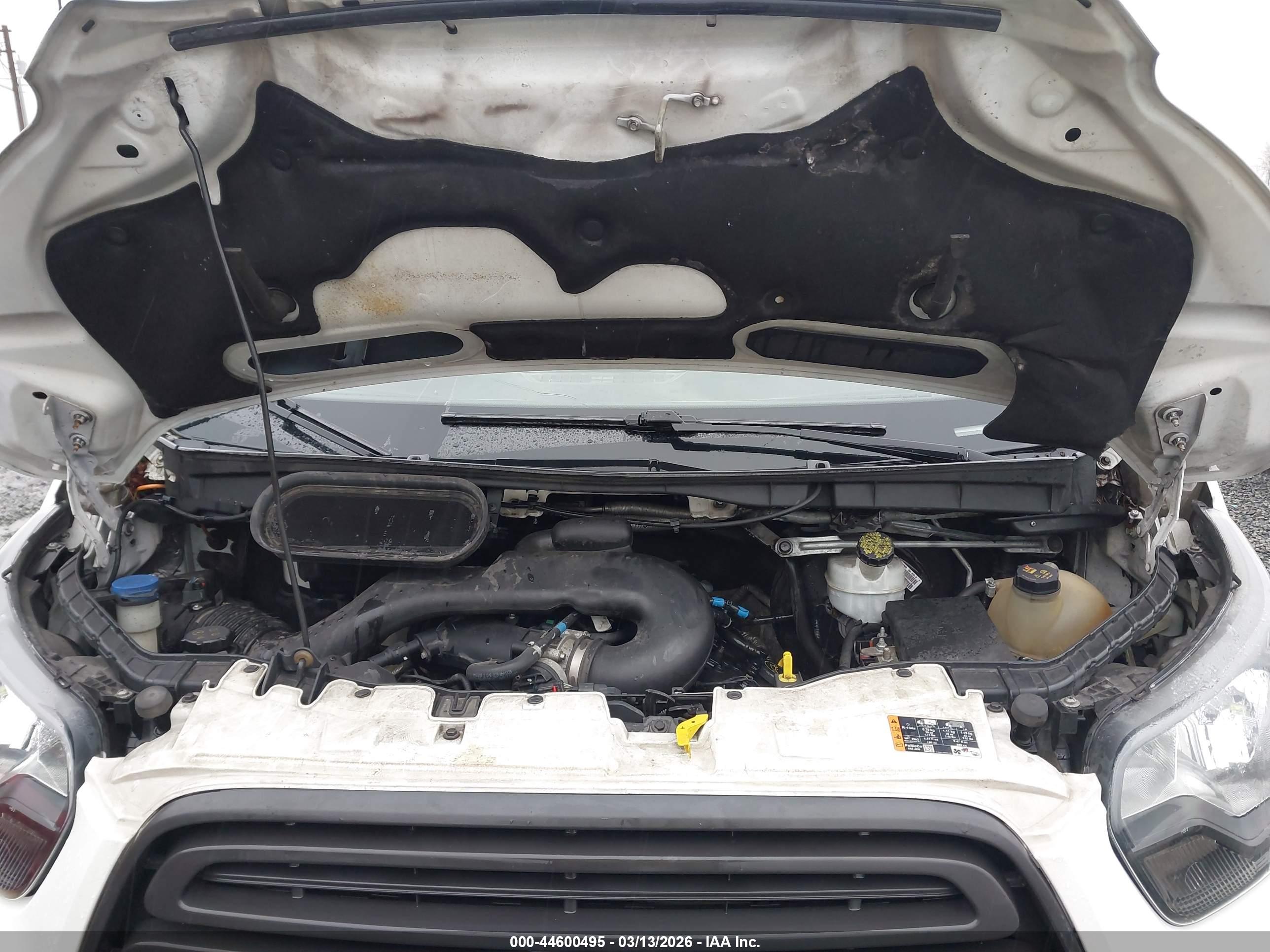 FORD TRANSIT-150 image 10