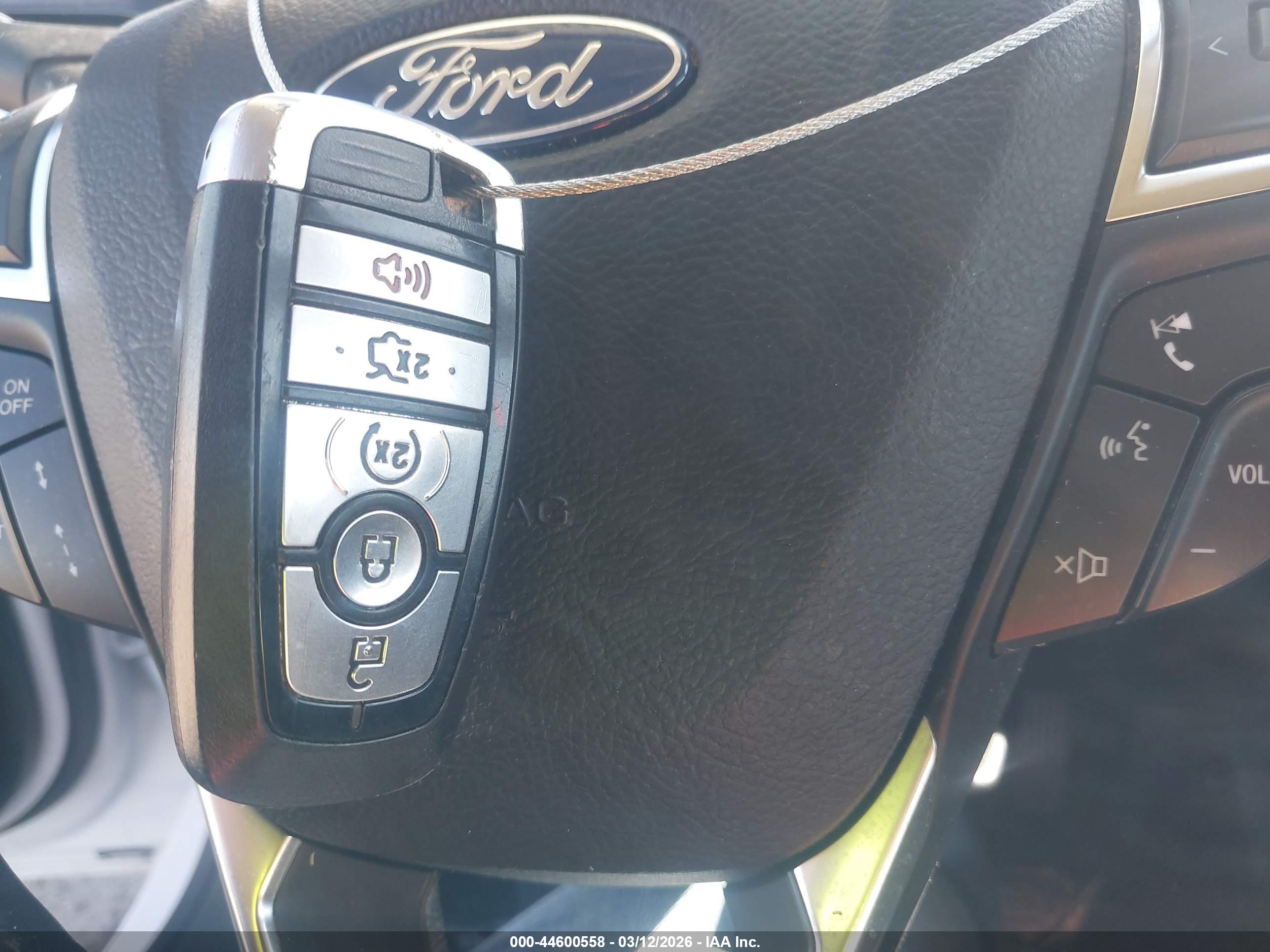 FORD FUSION image 11
