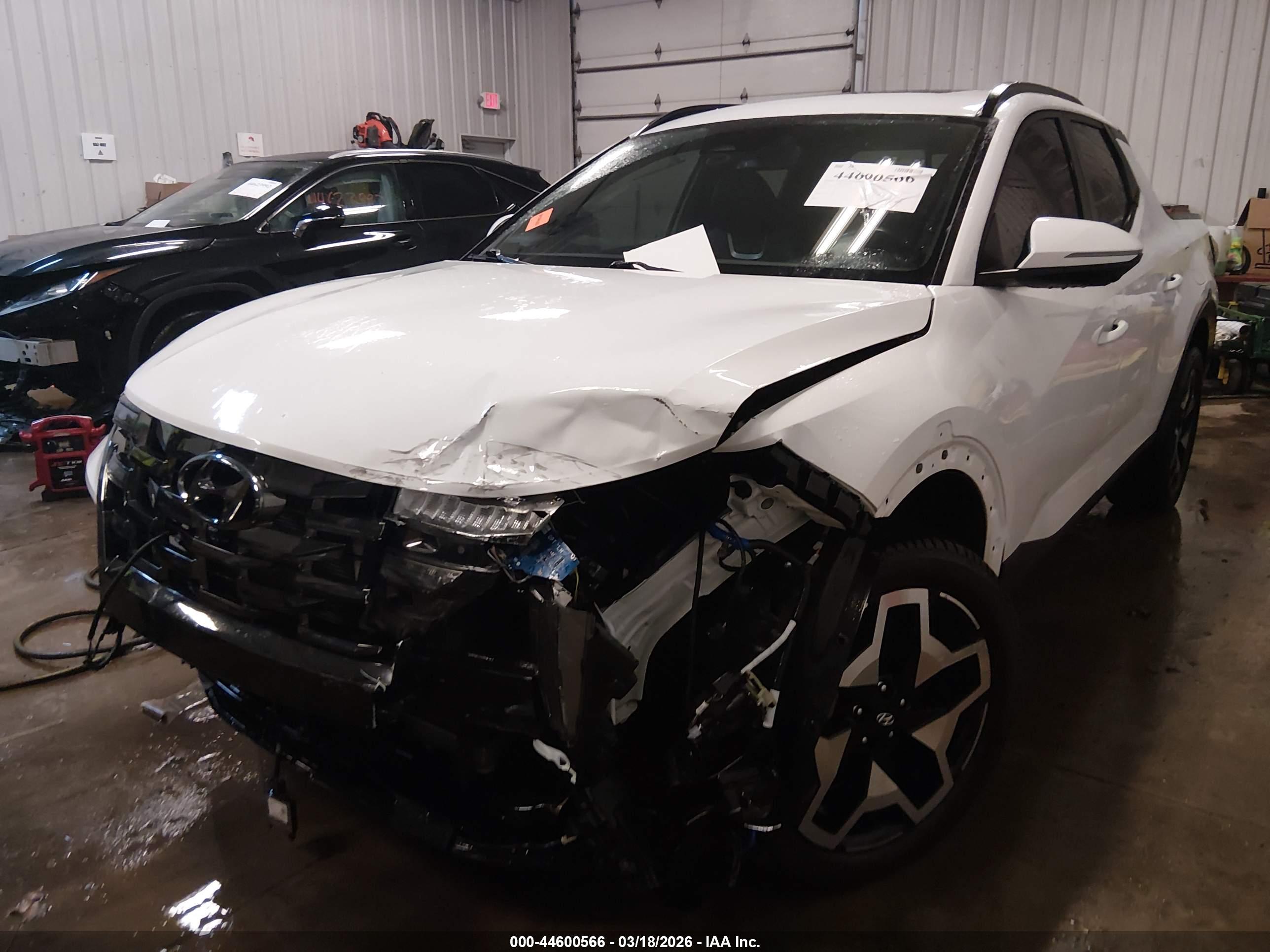 HYUNDAI SANTA image 6